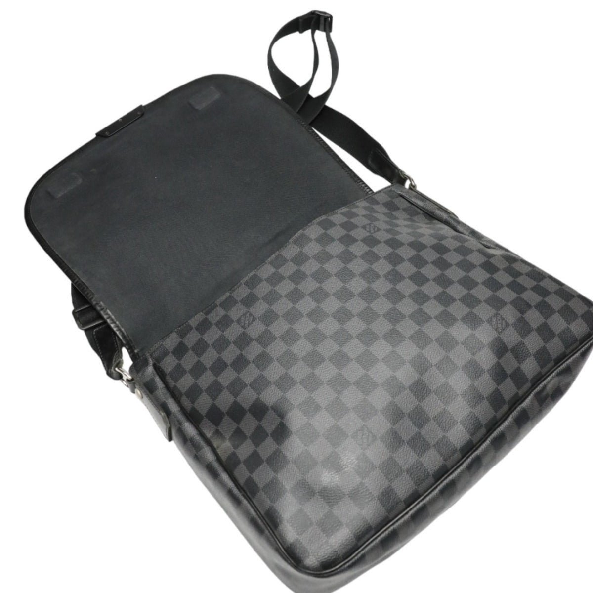 Louis Vuitton Damier Graphite Black Leather Shoulder Bag (Pre-Owned)