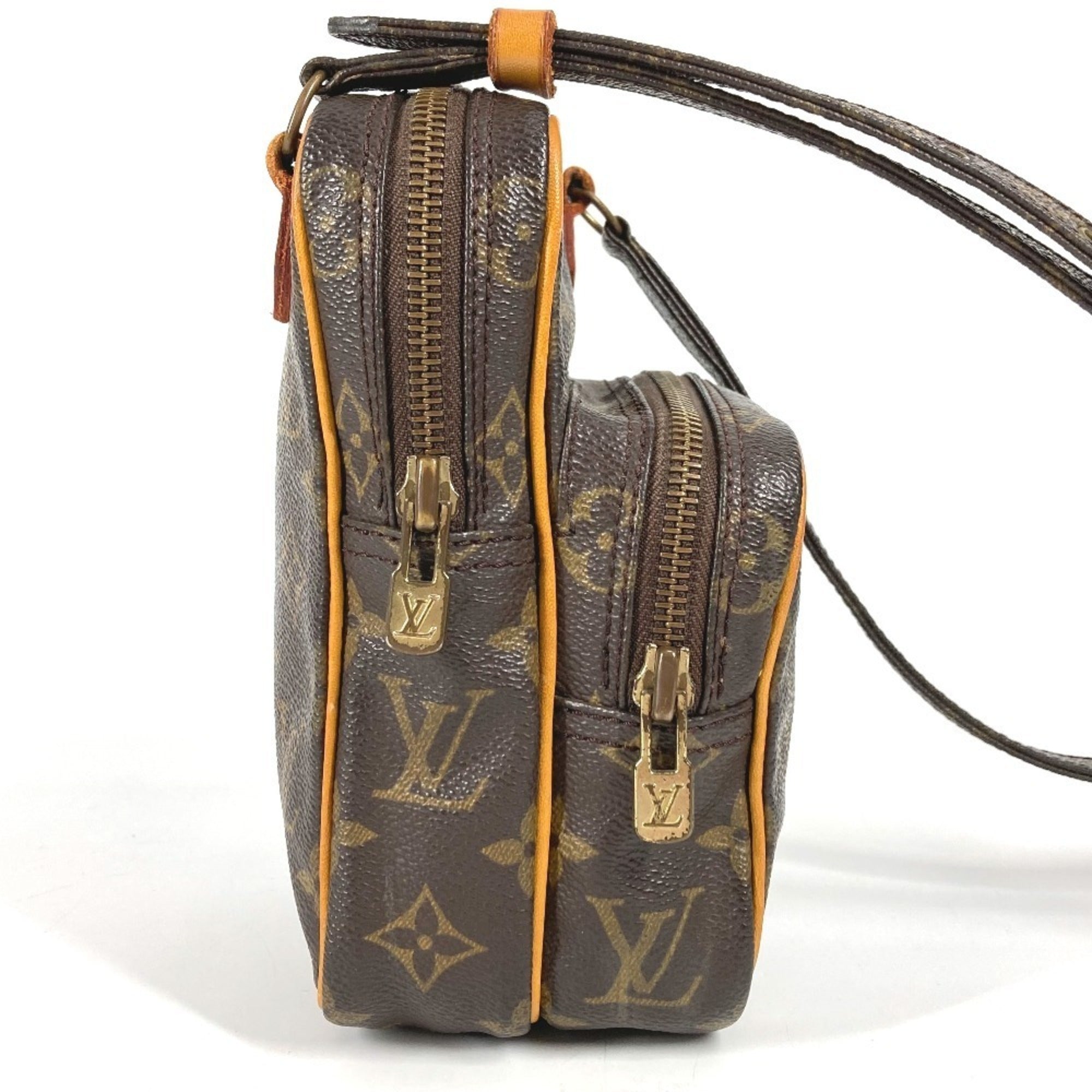 Louis Vuitton Brown Monogram Monogram Pochette Shoulder Bag (Pre-Owned)