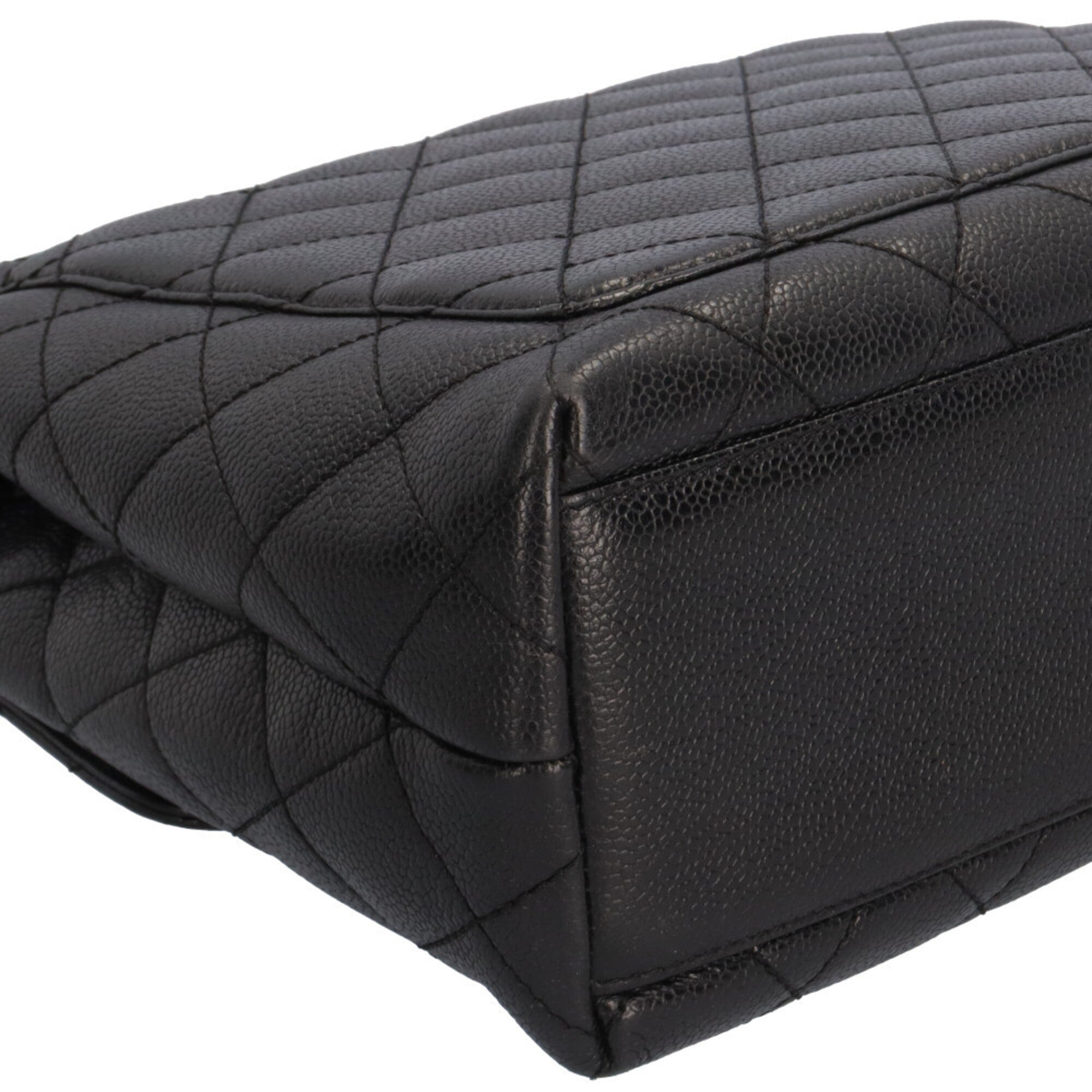 Chanel Matelasse Black Grained Calfskin Handbag (Pre-Owned)