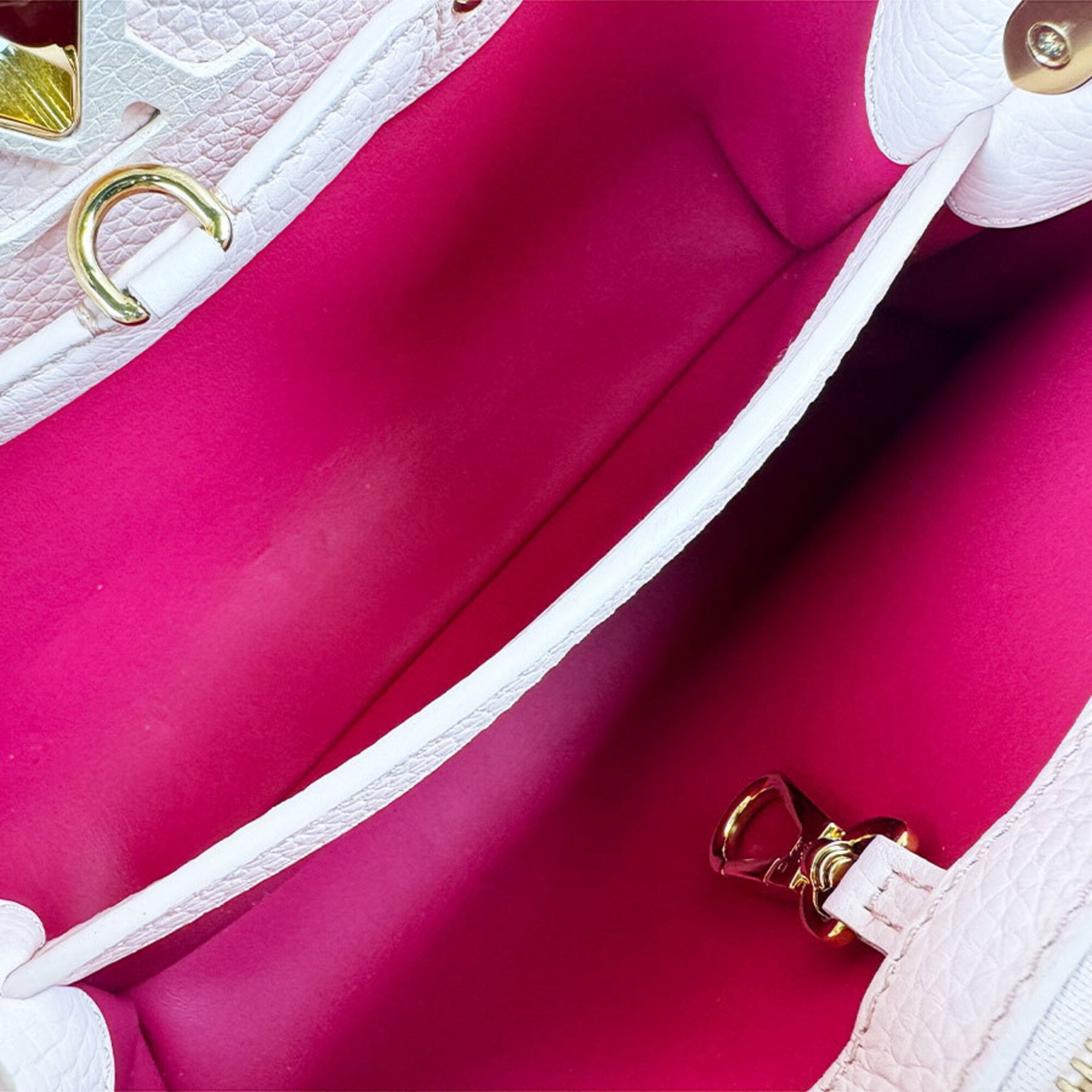 Louis Vuitton Light Pink Leather Handbag Shoulder Bag (Pre-Owned)