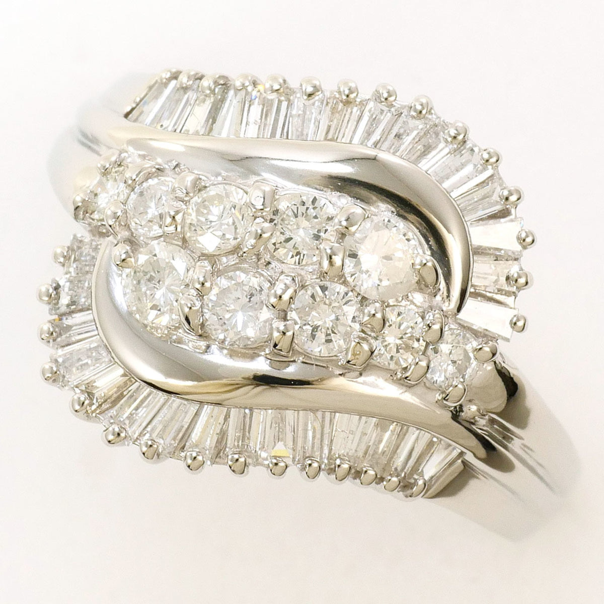 Unbranded Platinum Platinum 900 Band Ring (Pre-Owned)