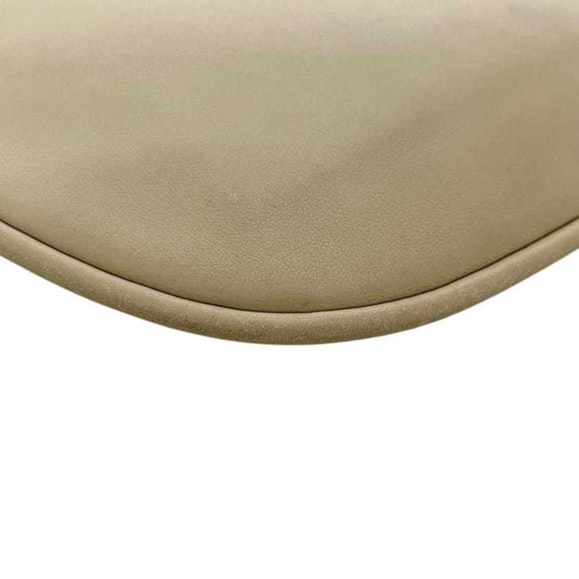 Gucci Ivory Leather Handbag (Pre-Owned)