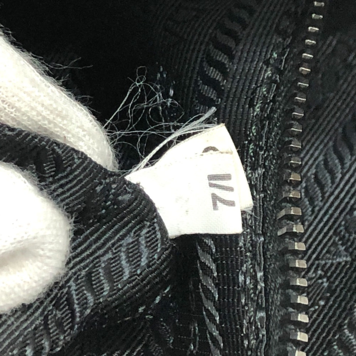 Prada Black Leather Shoulder Bag (Pre-Owned)