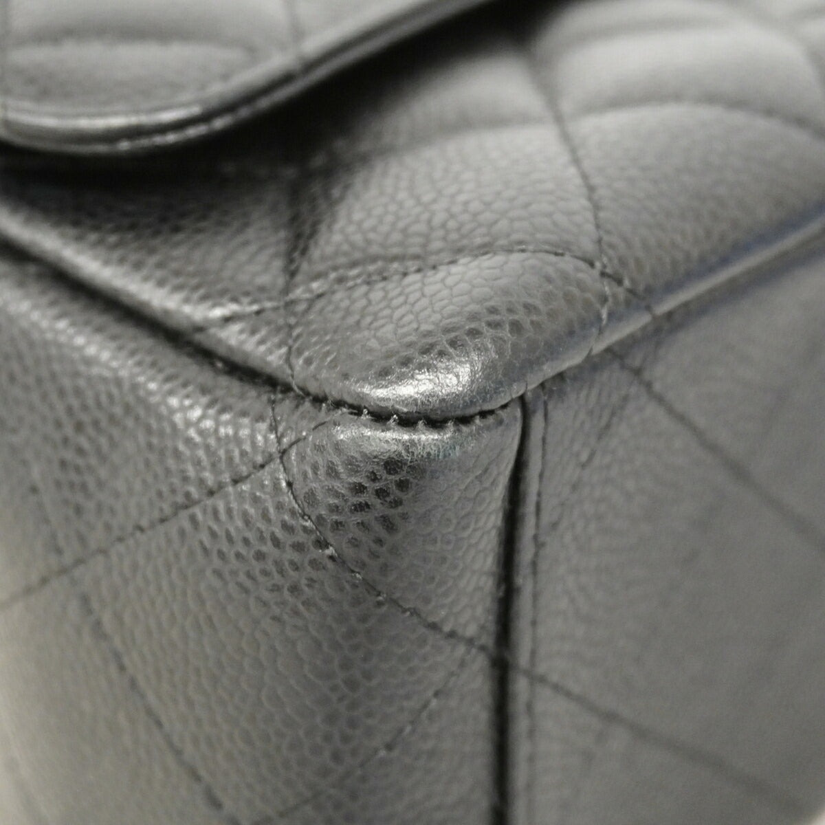 Chanel Black Grained Calfskin Shoulder Bag (Pre-Owned)