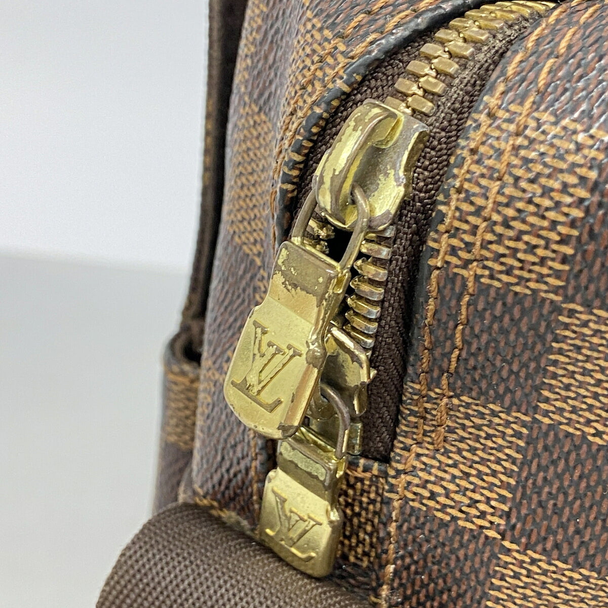 Louis Vuitton Ebene Shoulder Bag (Pre-Owned)