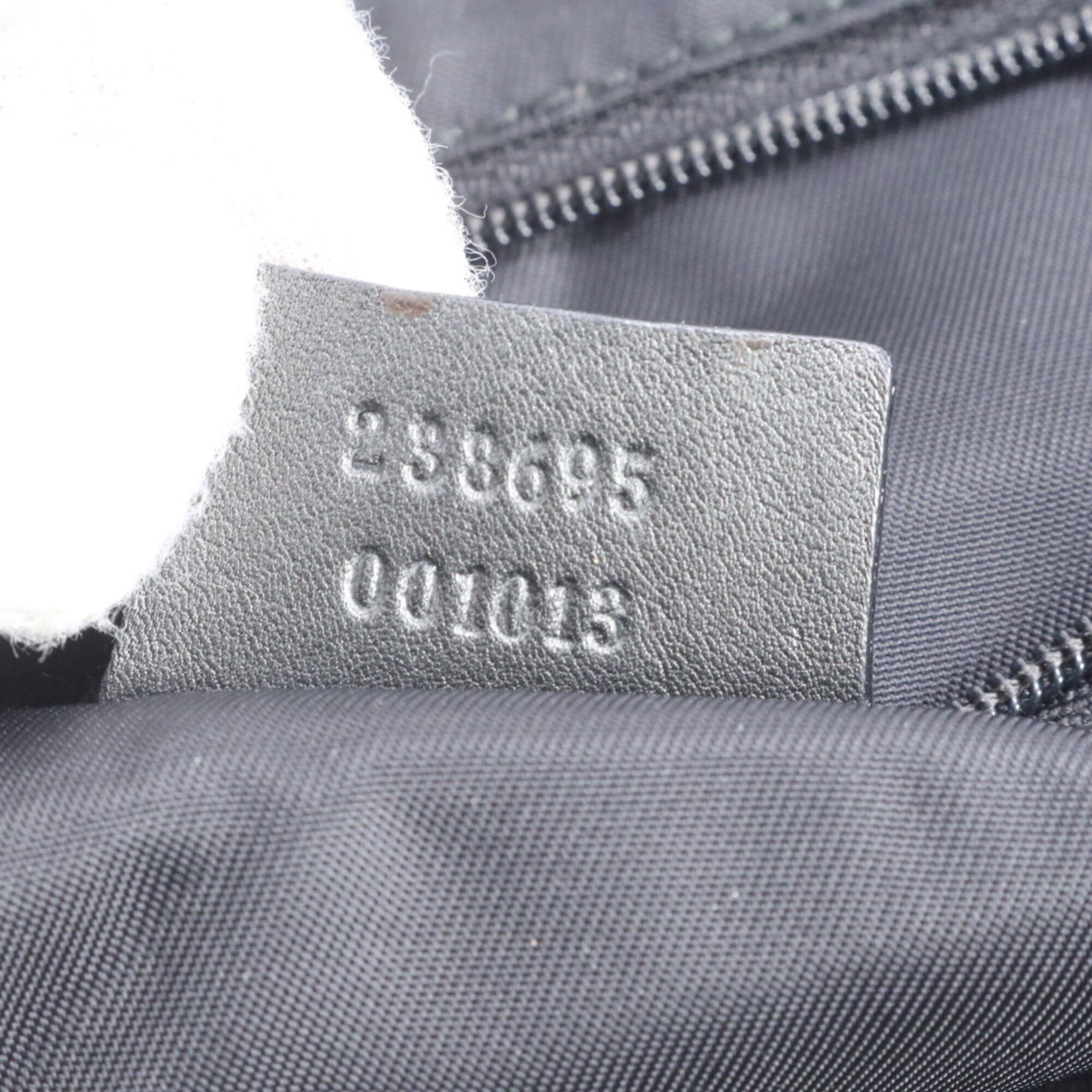 Gucci Black Leather Shoulder Bag (Pre-Owned)