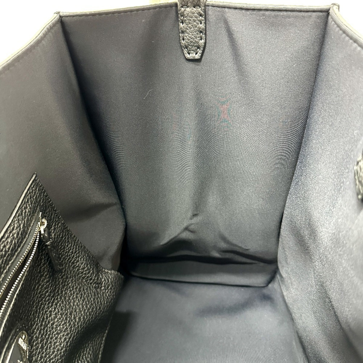 Fendi Selleria Black Leather Tote Bag (Pre-Owned)