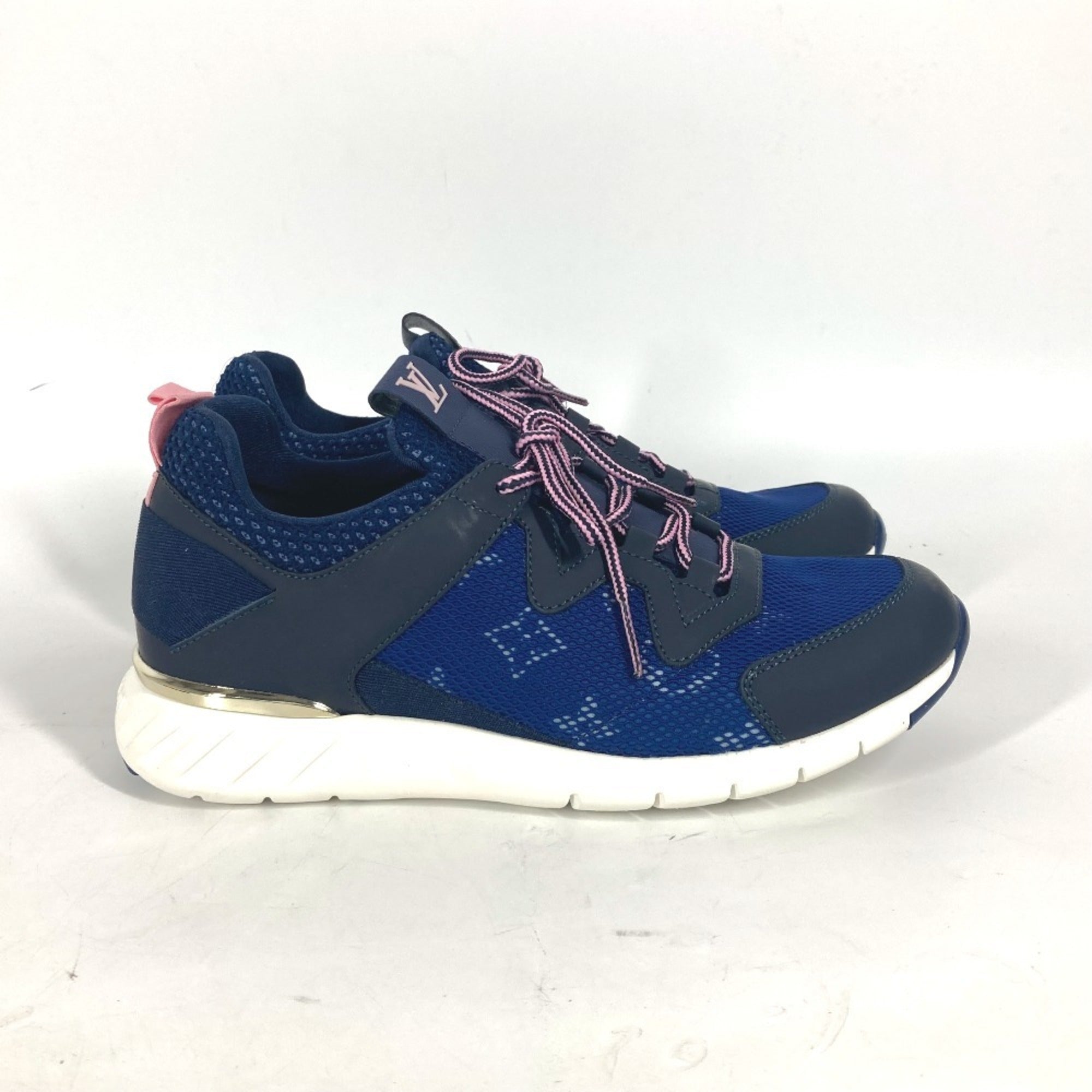 Louis Vuitton Blue Pink Sneakers (Pre-Owned)