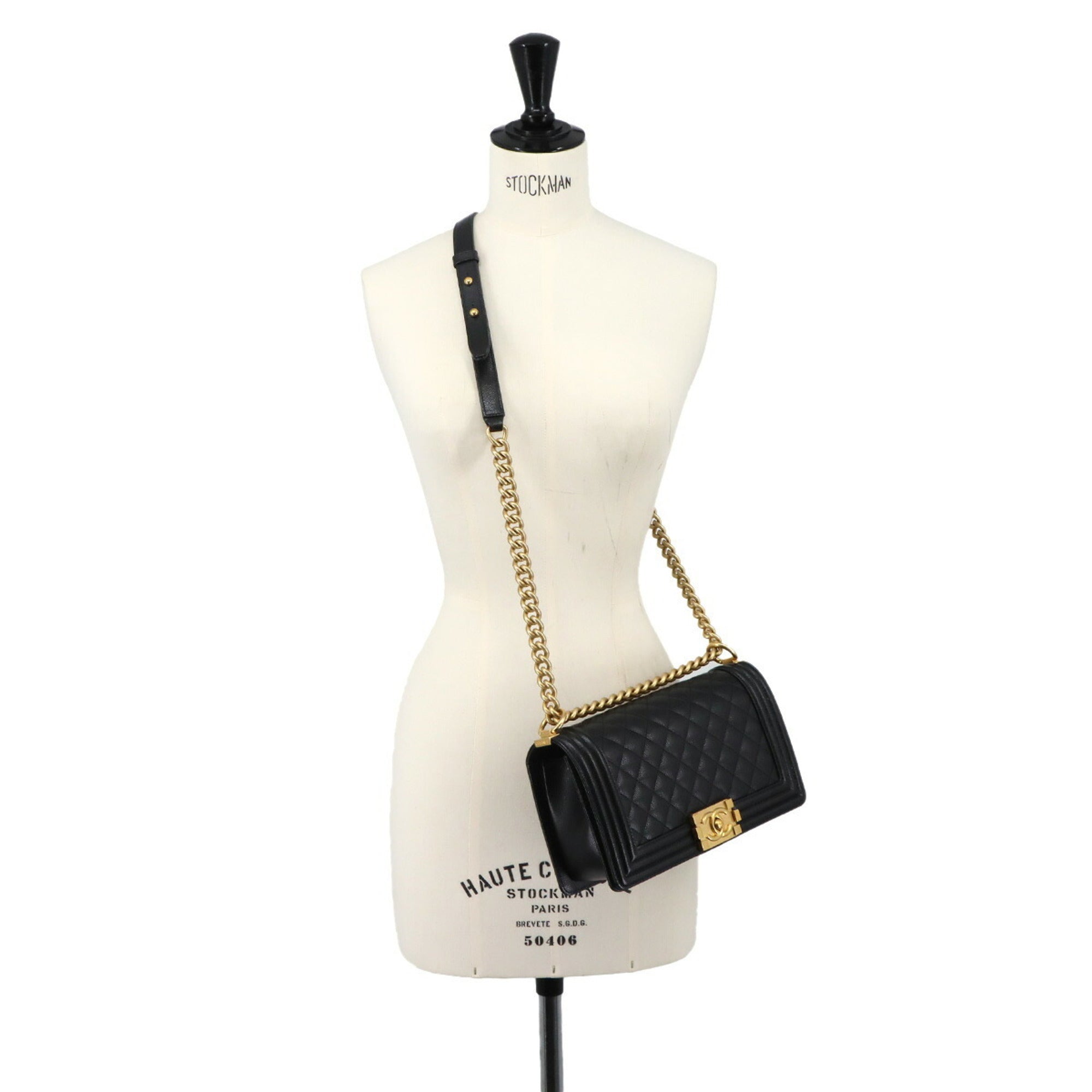 Chanel Boy Chanel Black Grained Calfskin Handbag Shoulder Bag (Pre-Owned)