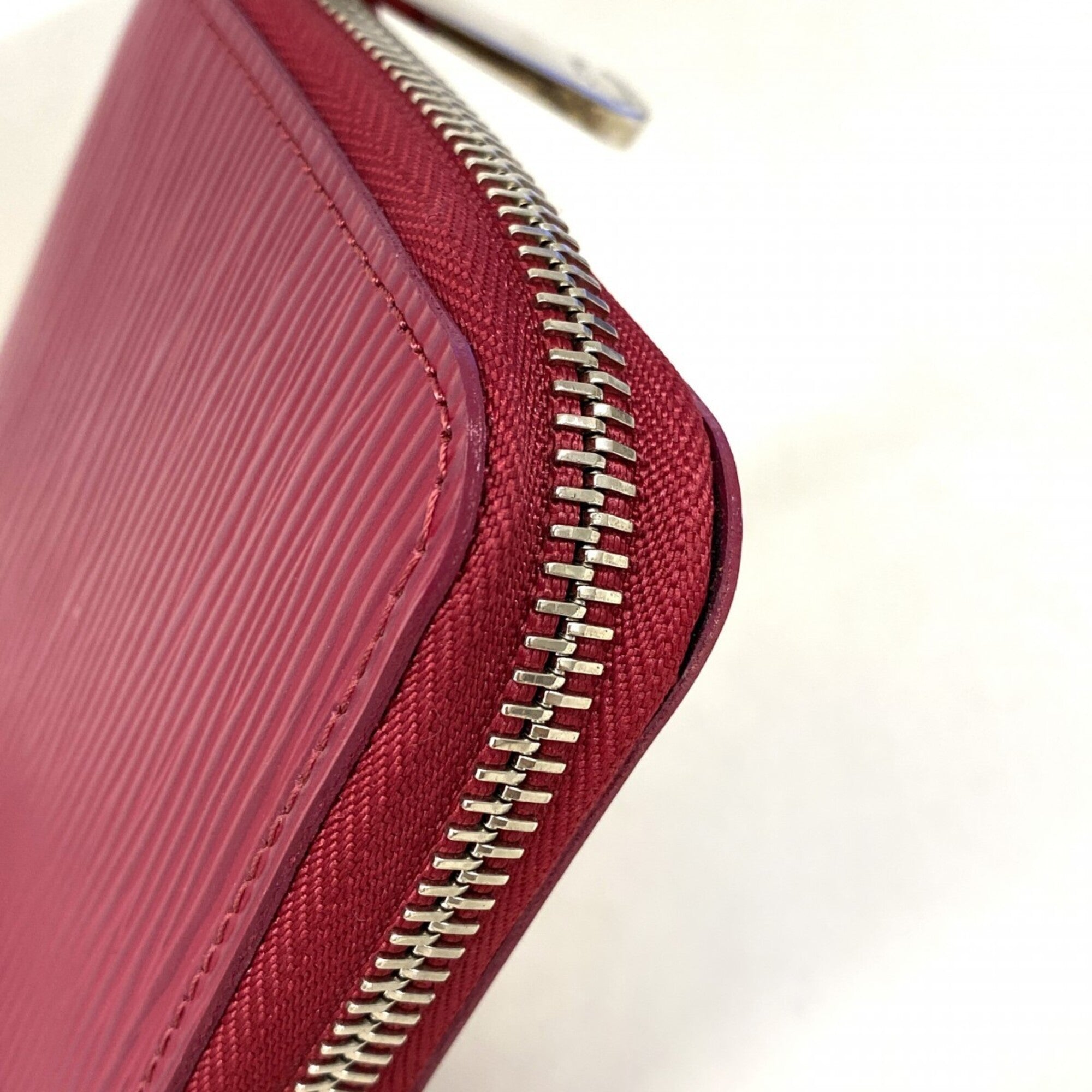 Louis Vuitton Fuchsia Wallet (Bi-Fold) (Pre-Owned)