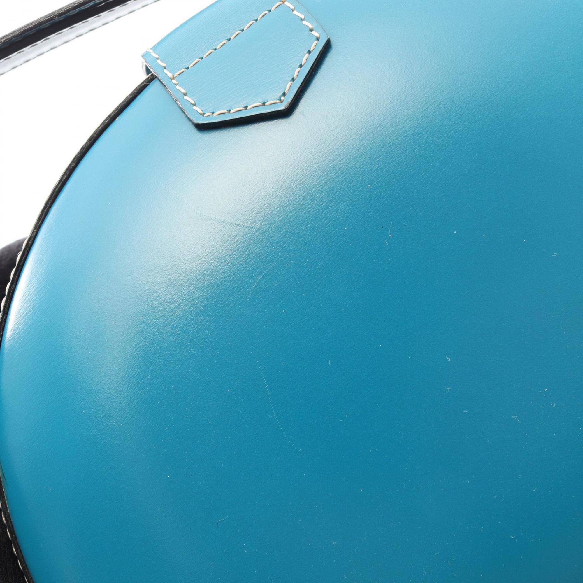 Loewe Green Leather Handbag (Pre-Owned)