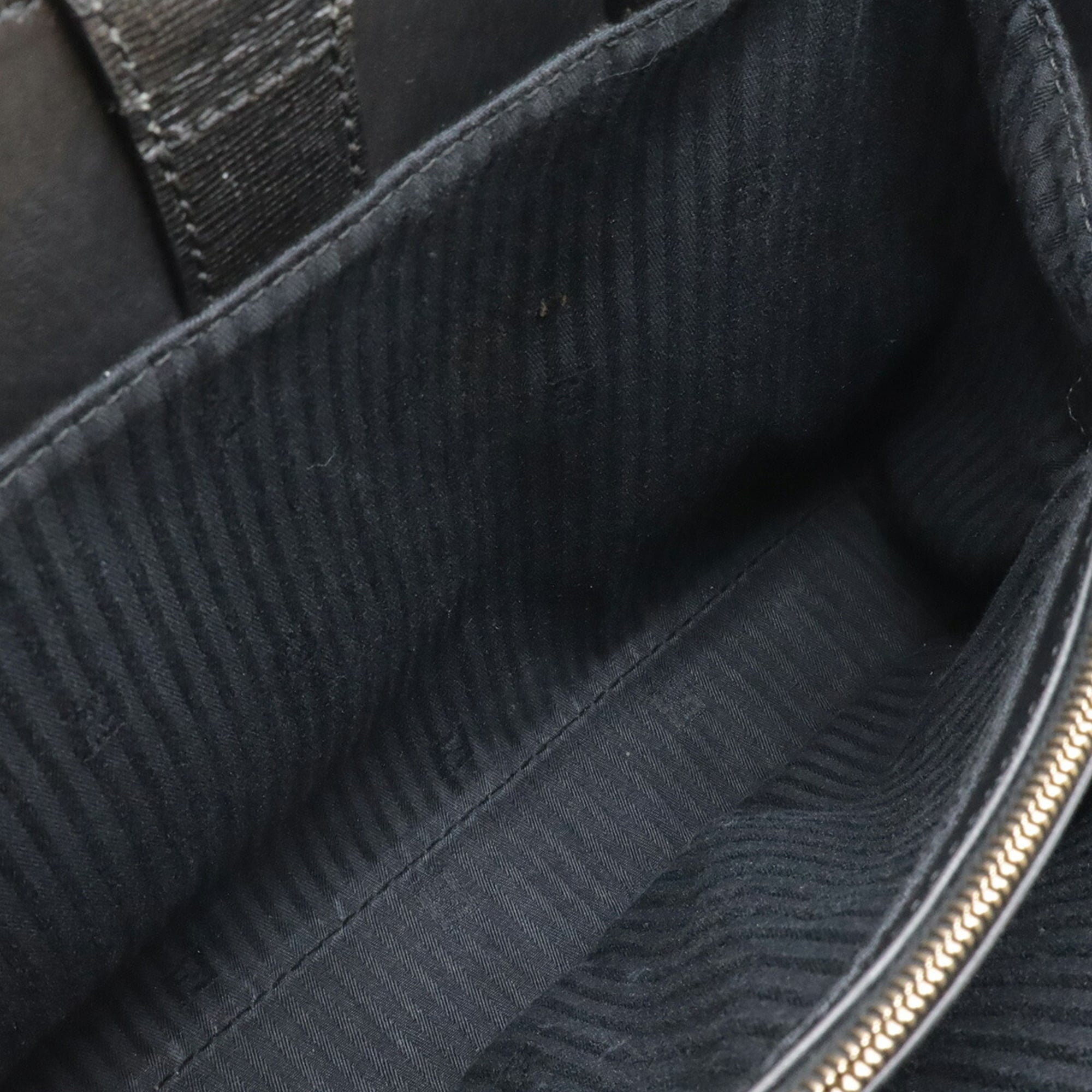 Fendi Black Leather Handbag Shoulder Bag Tote Bag (Pre-Owned)