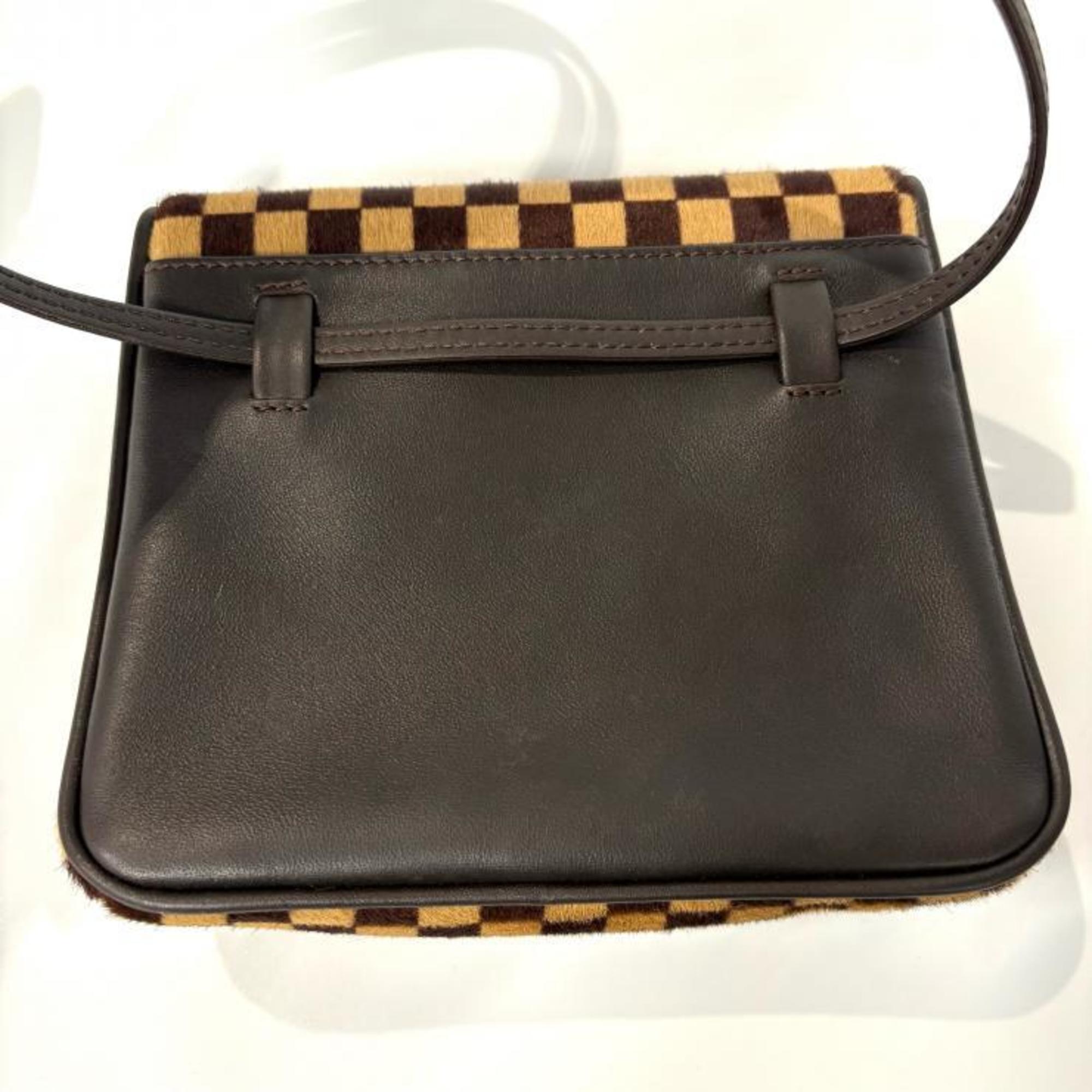 Louis Vuitton Brown Leather Shoulder Bag (Pre-Owned)