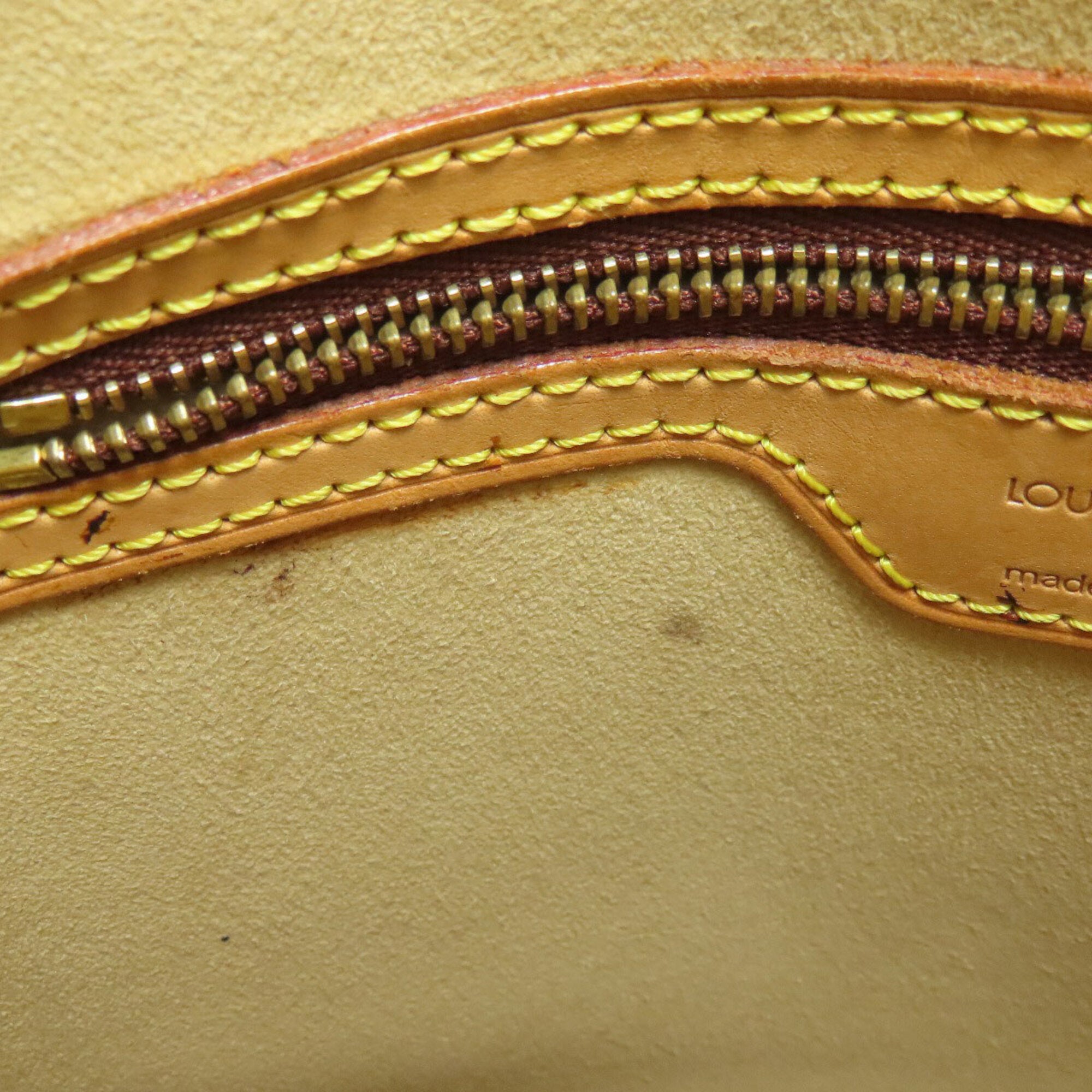 Louis Vuitton Brown Monogram Canvas Handbag (Pre-Owned)