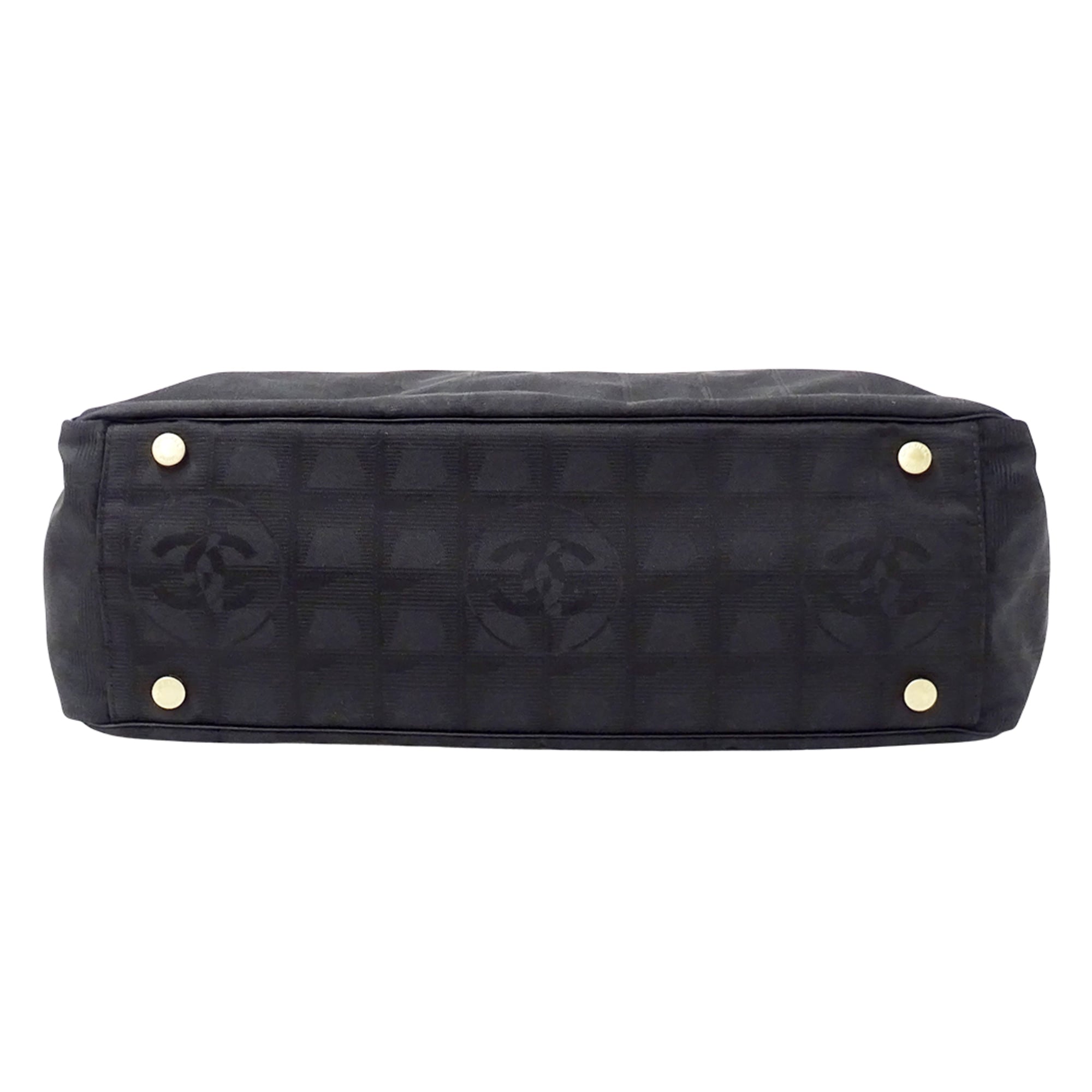 Chanel Black Nylon Handbag Tote Bag (Pre-Owned)