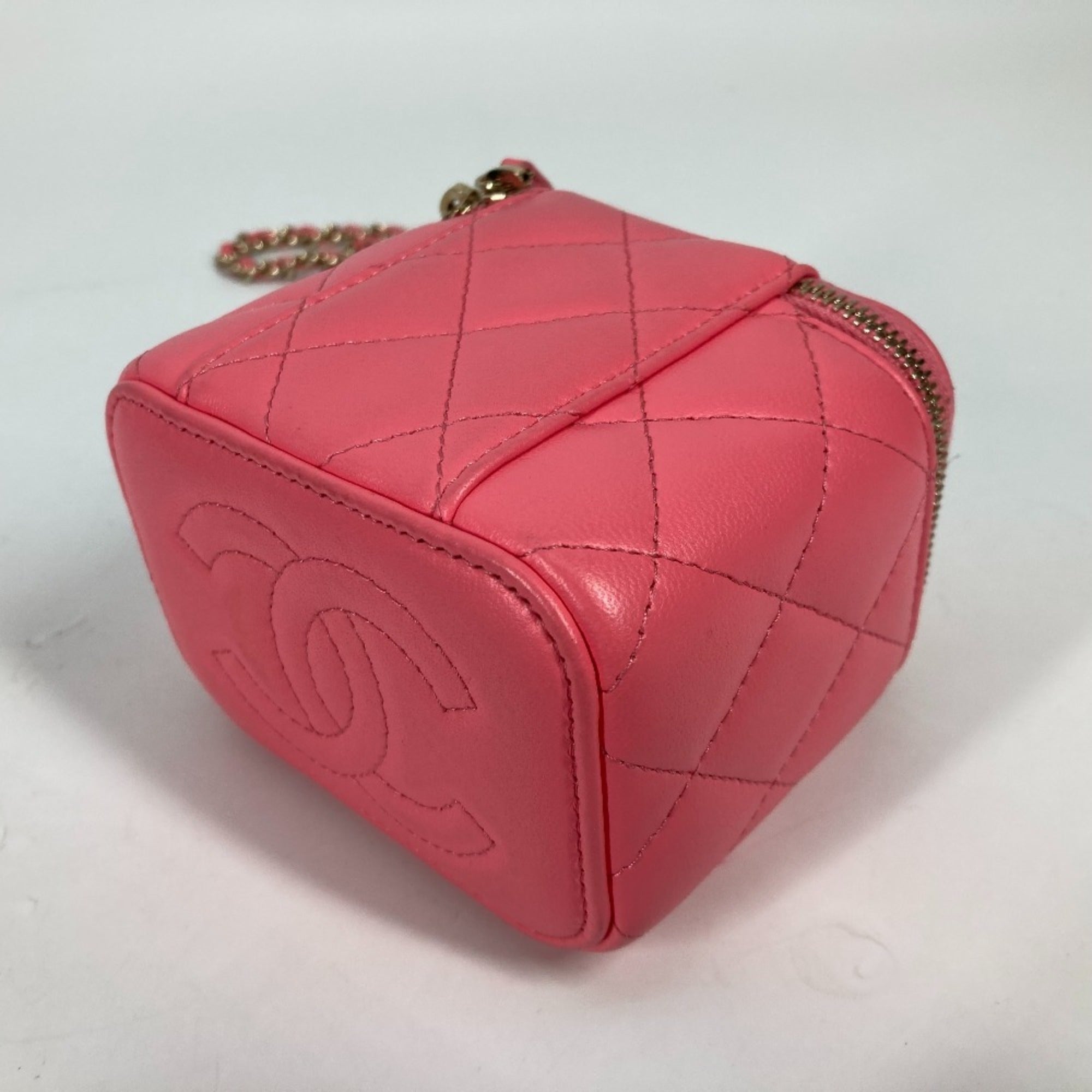 Chanel Pink Leather Shoulder Bag Vanity Bag (Pre-Owned)