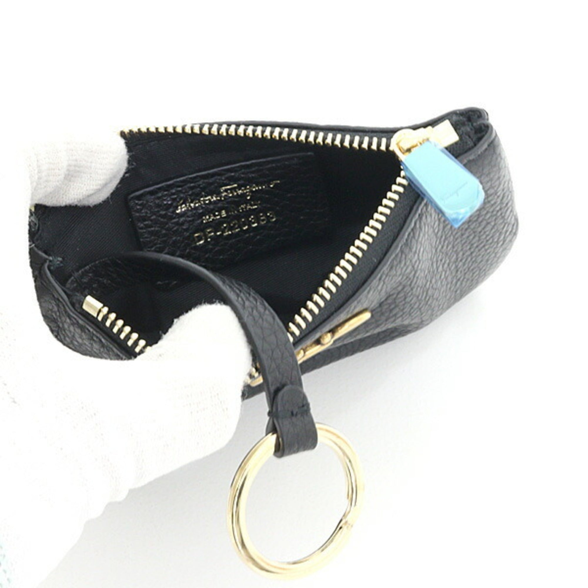 Salvatore Ferragamo Gancini Black Leather Coin Purse/Coin Case (Pre-Owned)