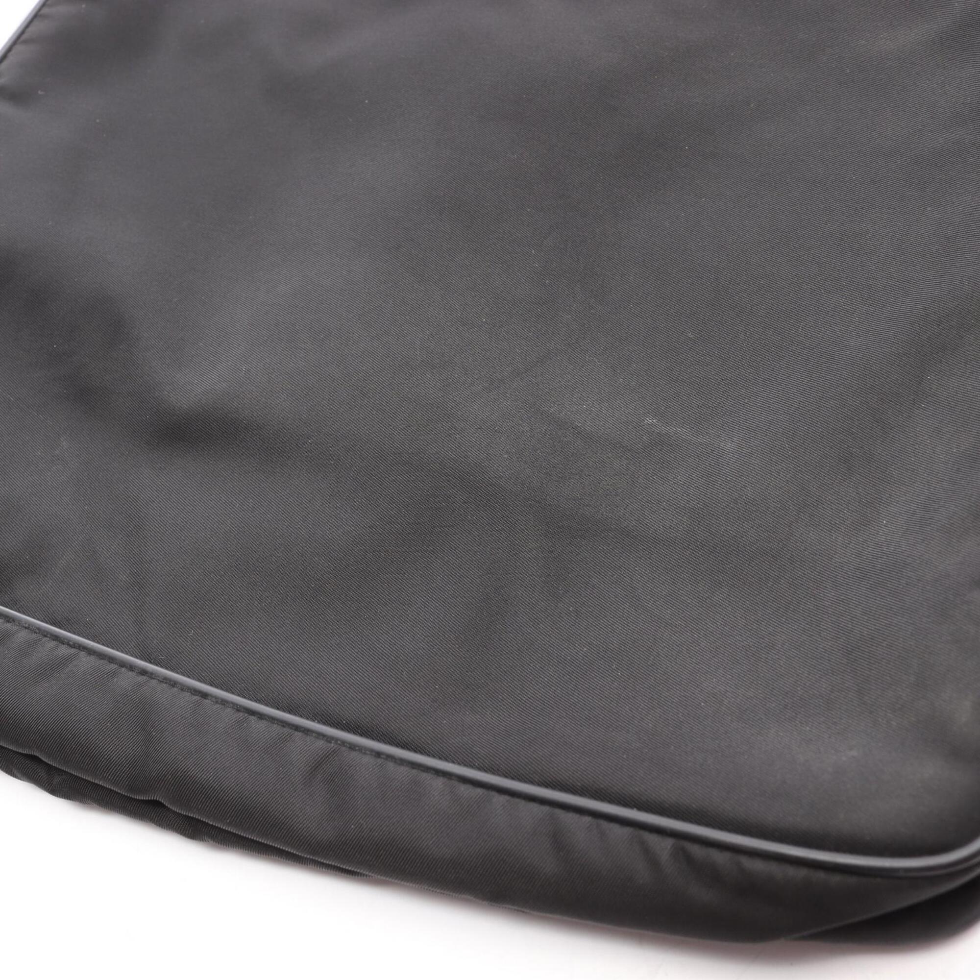 Prada Black Nylon Saffiano Triangle Handbag Shoulder Bag (Pre-Owned)