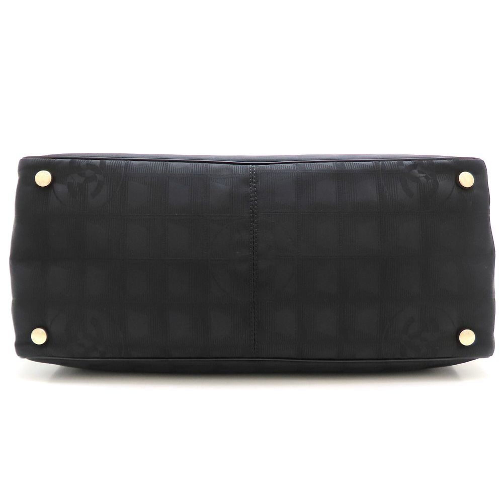 Chanel Black Nylon Leather Tote Bag (Pre-Owned)