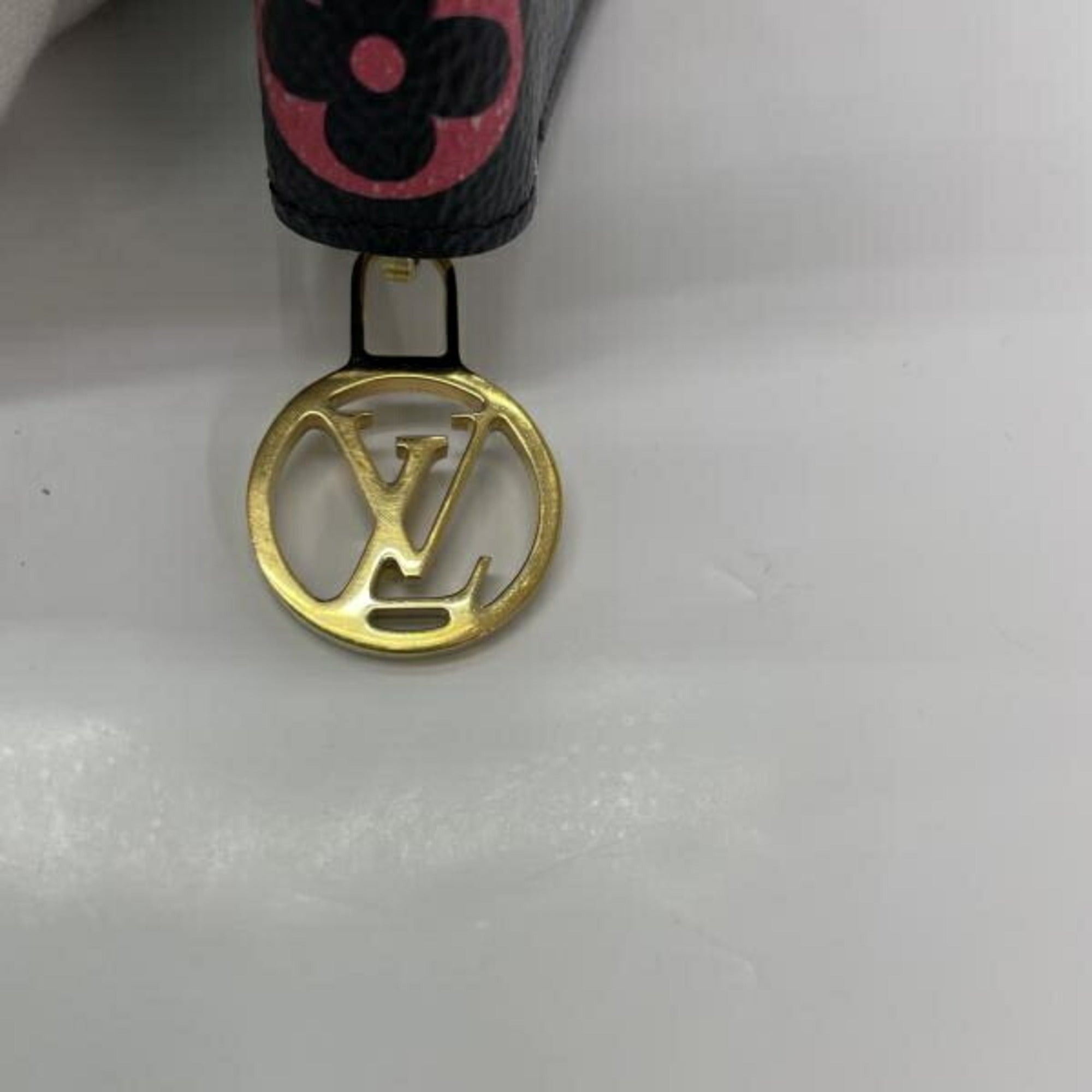 Louis Vuitton Black Monogram (Pre-Owned)