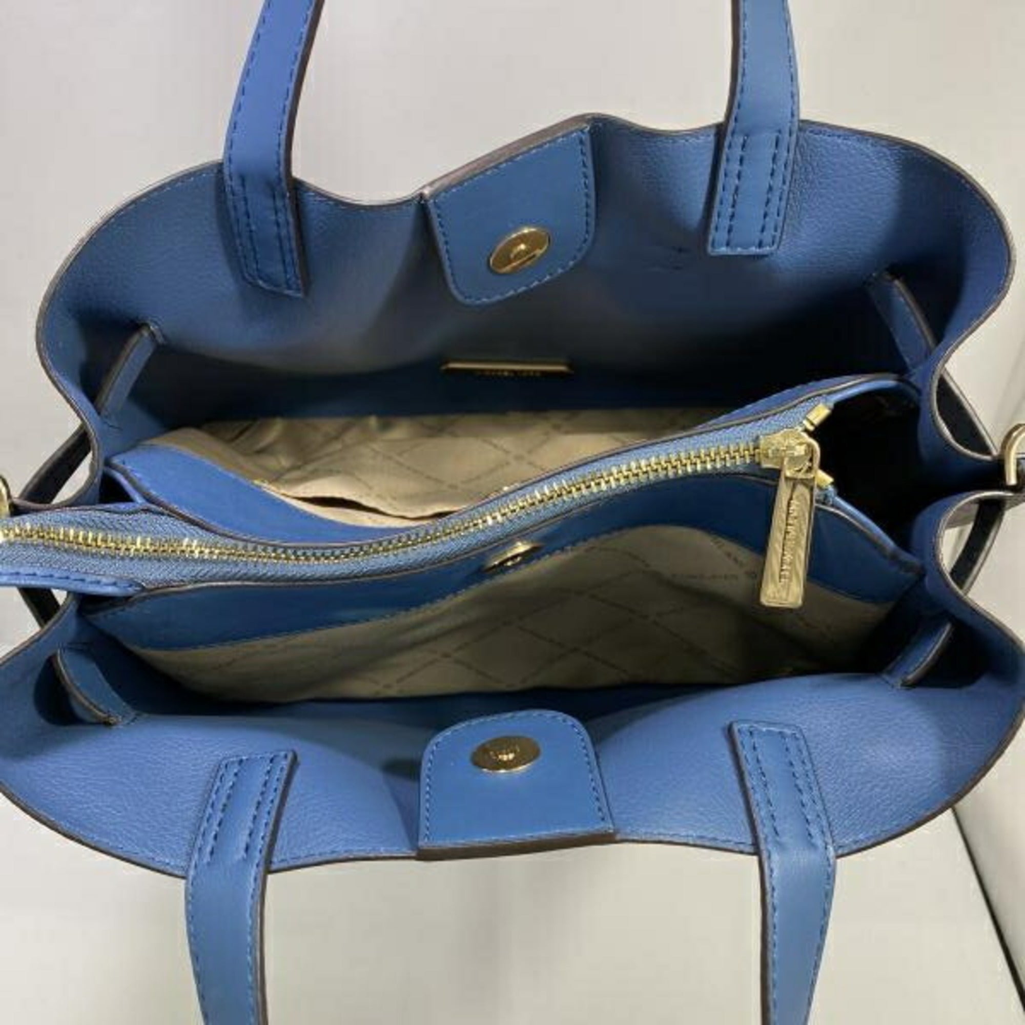 Michael Kors Blue Brown Tote Bag (Pre-Owned)