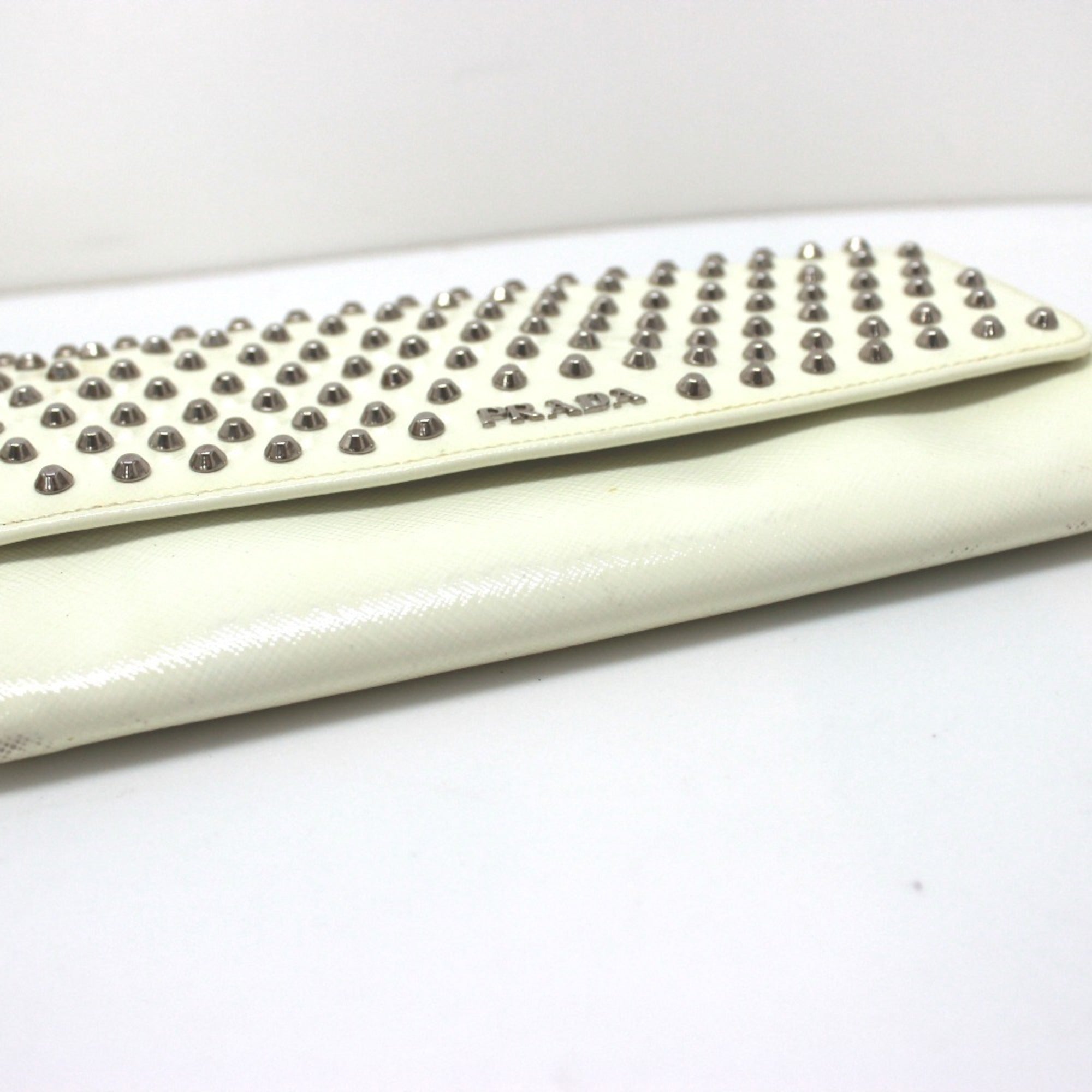 Prada White Leather Long Wallet (Bi-Fold) (Pre-Owned)