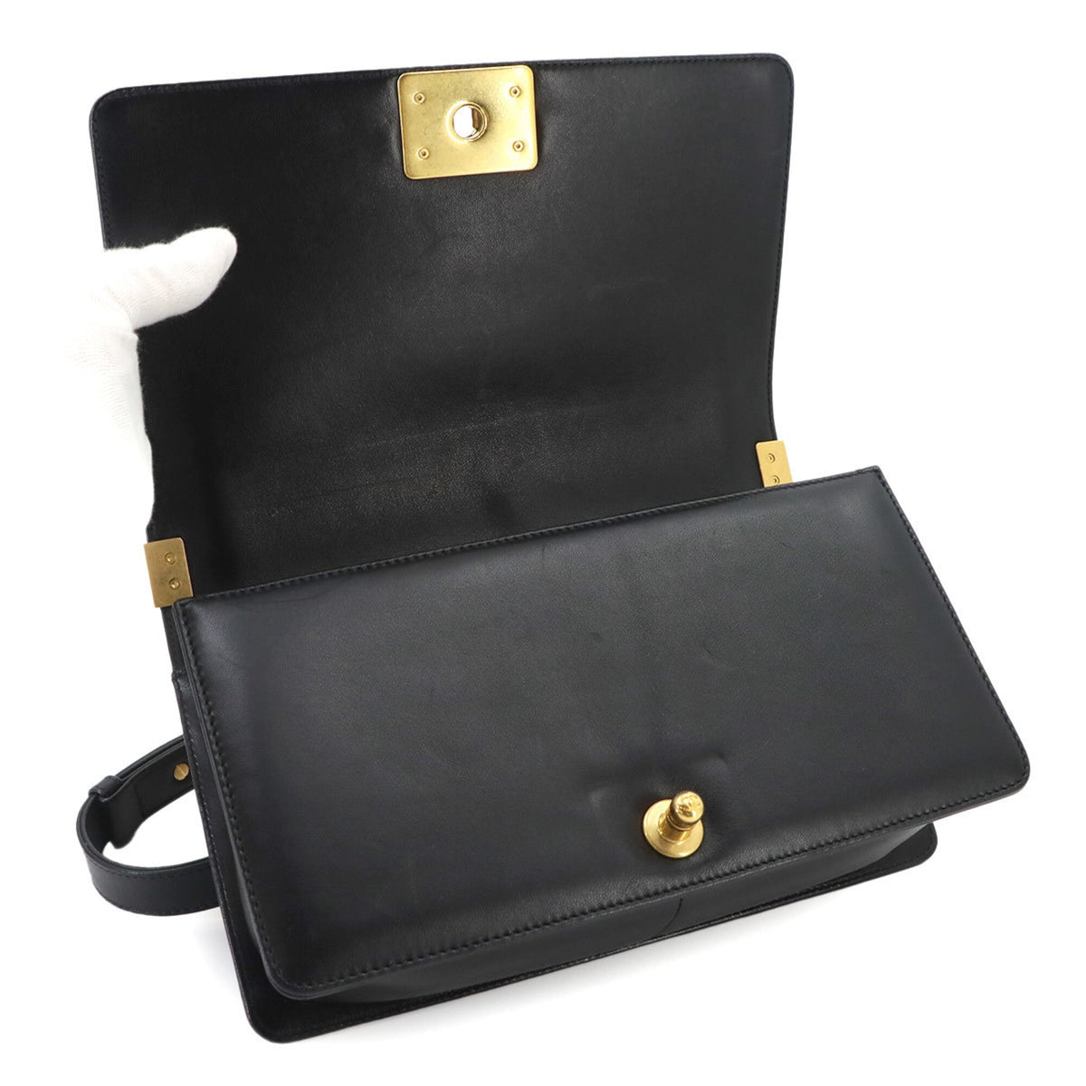 Chanel Black Leather Handbag Shoulder Bag (Pre-Owned)