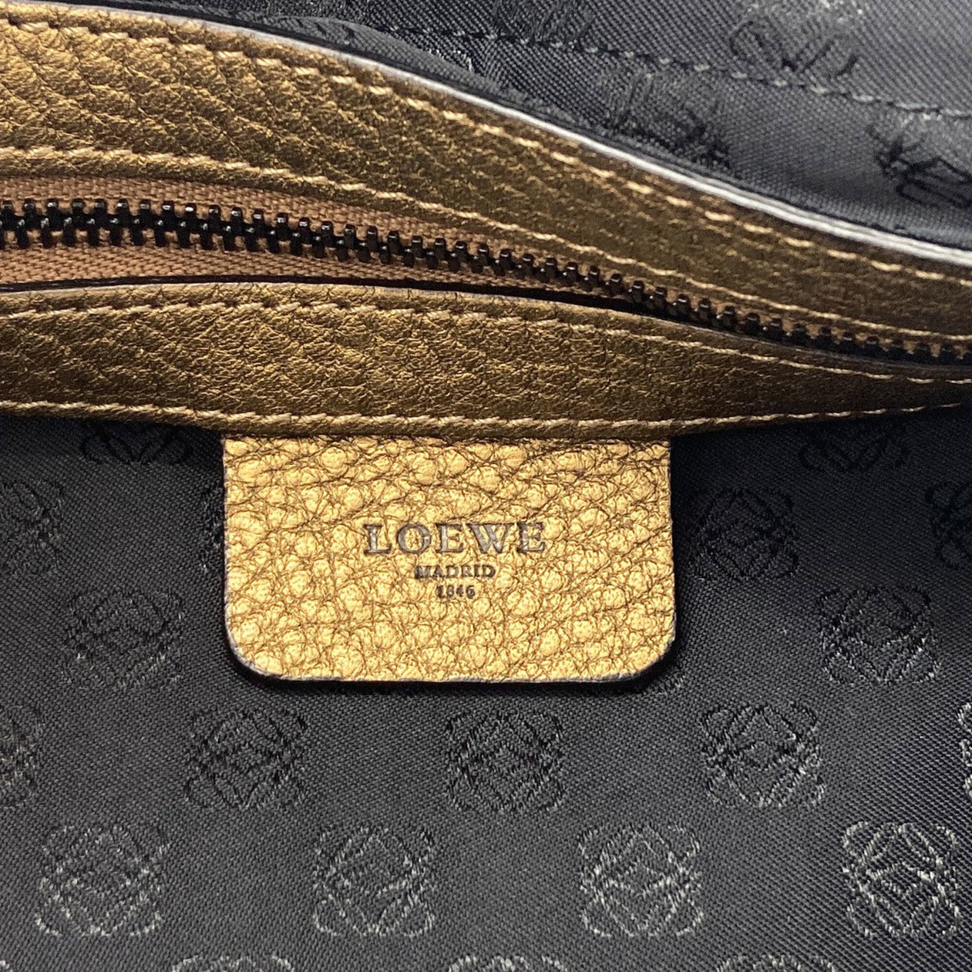 Loewe Gold Leather Handbag (Pre-Owned)