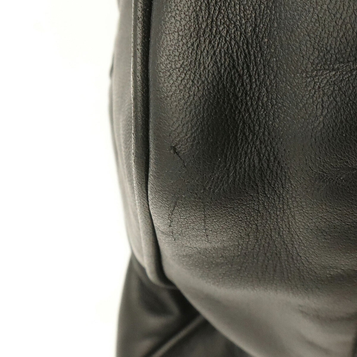 Loewe Black Leather Handbag (Pre-Owned)
