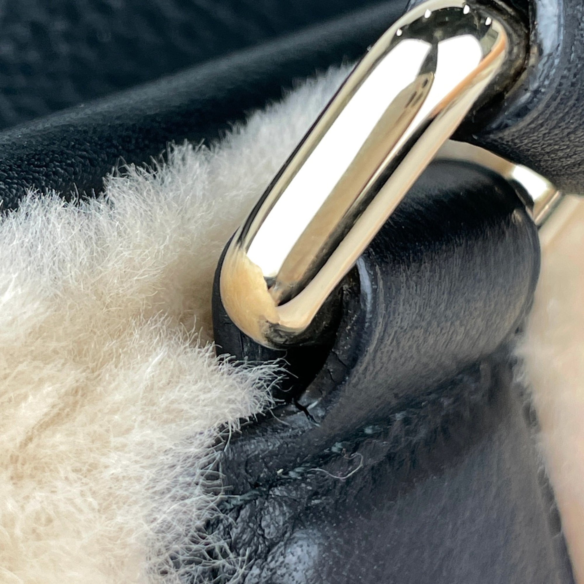 Loewe Amazona Black Ivory Leather Handbag (Pre-Owned)