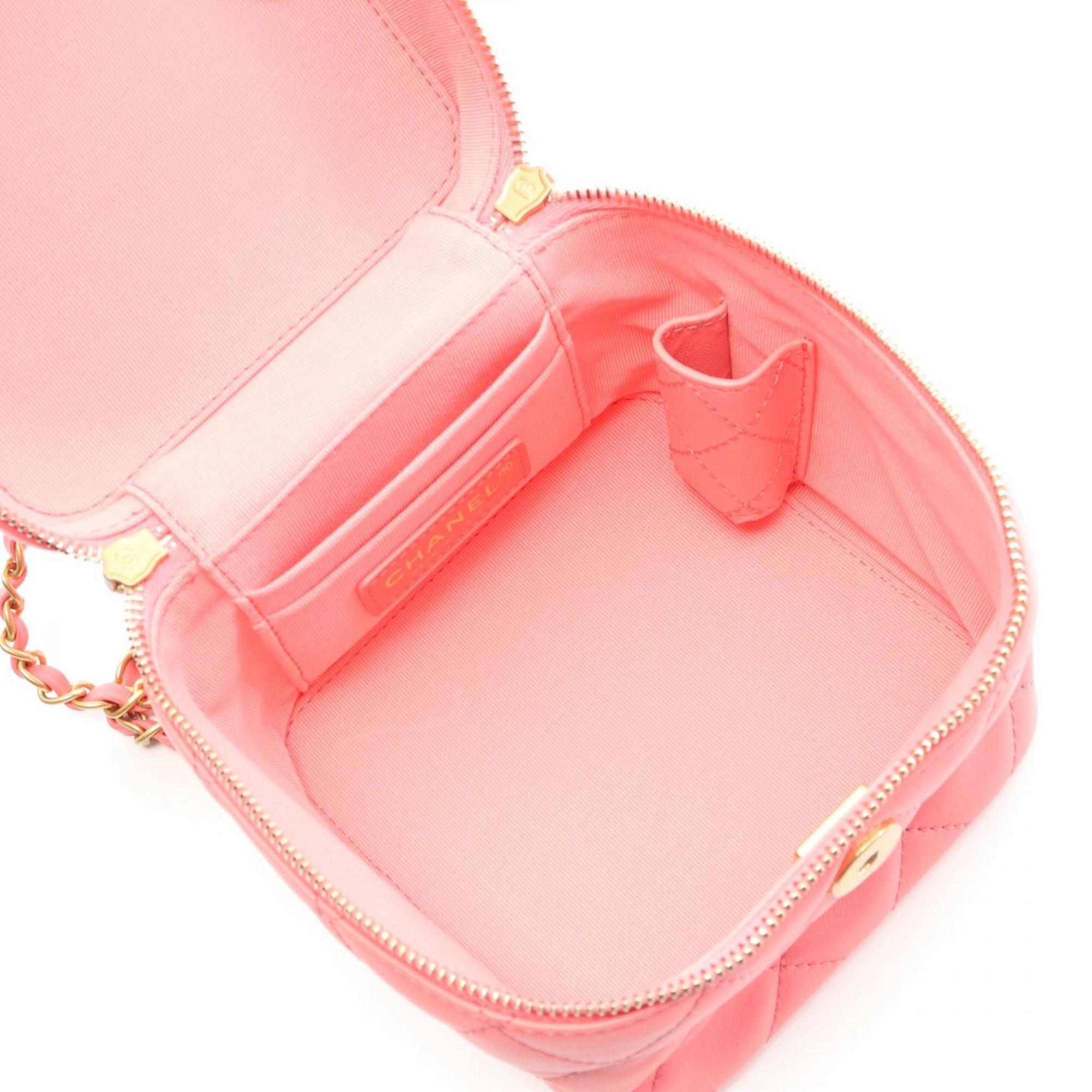 Chanel Pink Leather Shoulder Bag (Pre-Owned)