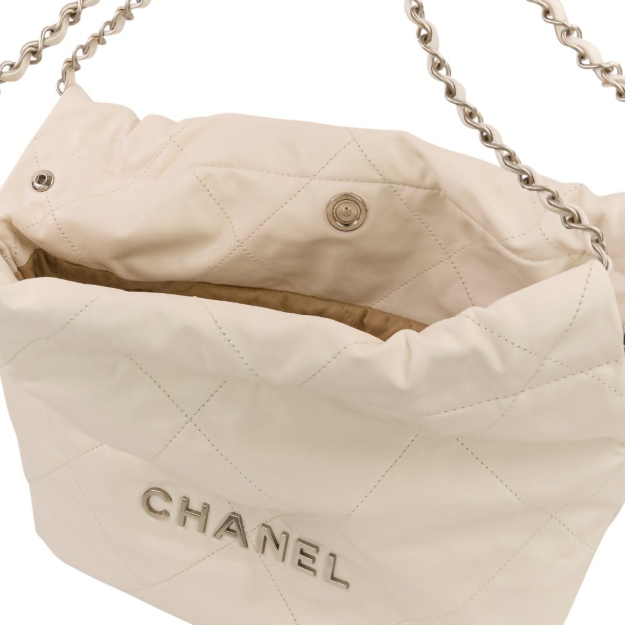 Chanel White Leather Shoulder Bag (Pre-Owned)