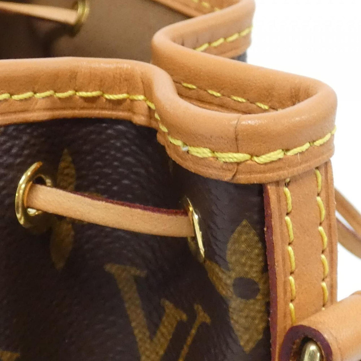 Louis Vuitton Brown Coated Canvas Shoulder Bag (Pre-Owned)