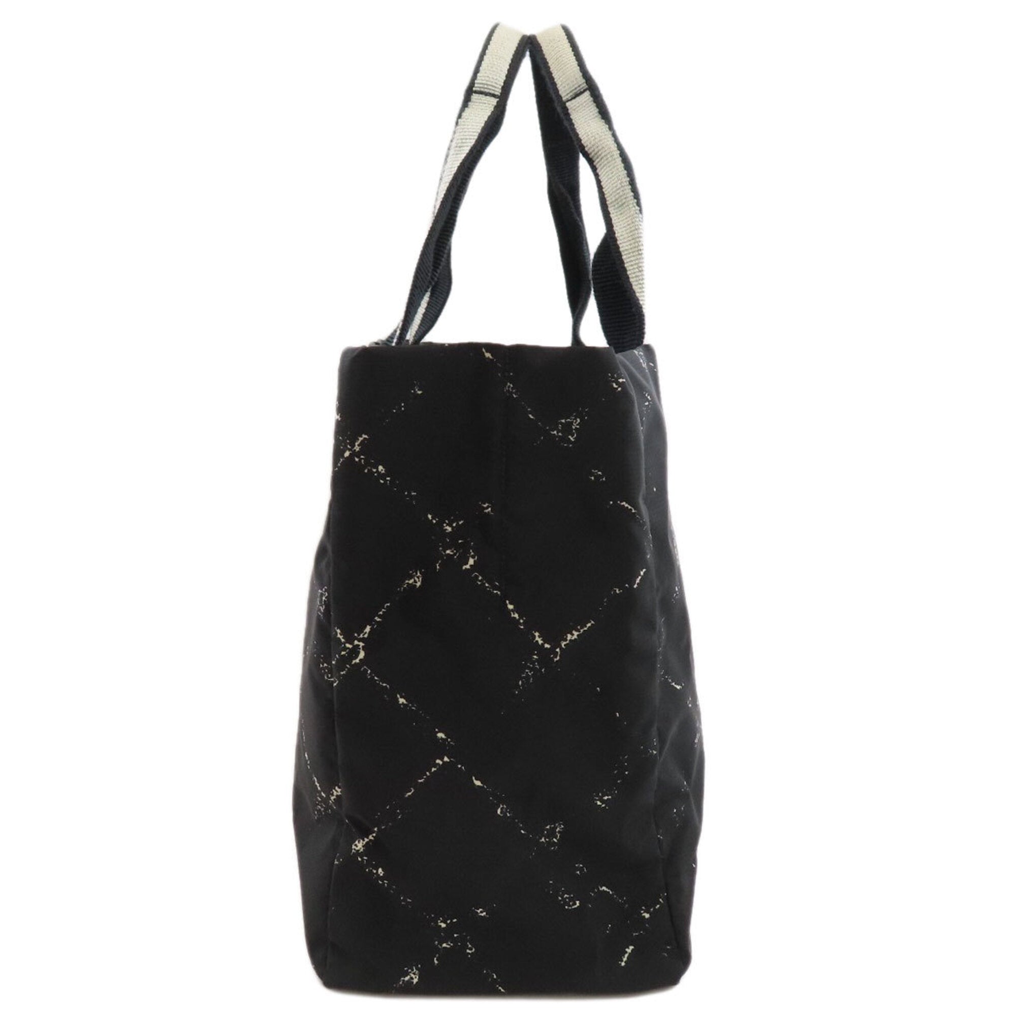 Chanel Black Nylon Tote Bag (Pre-Owned)