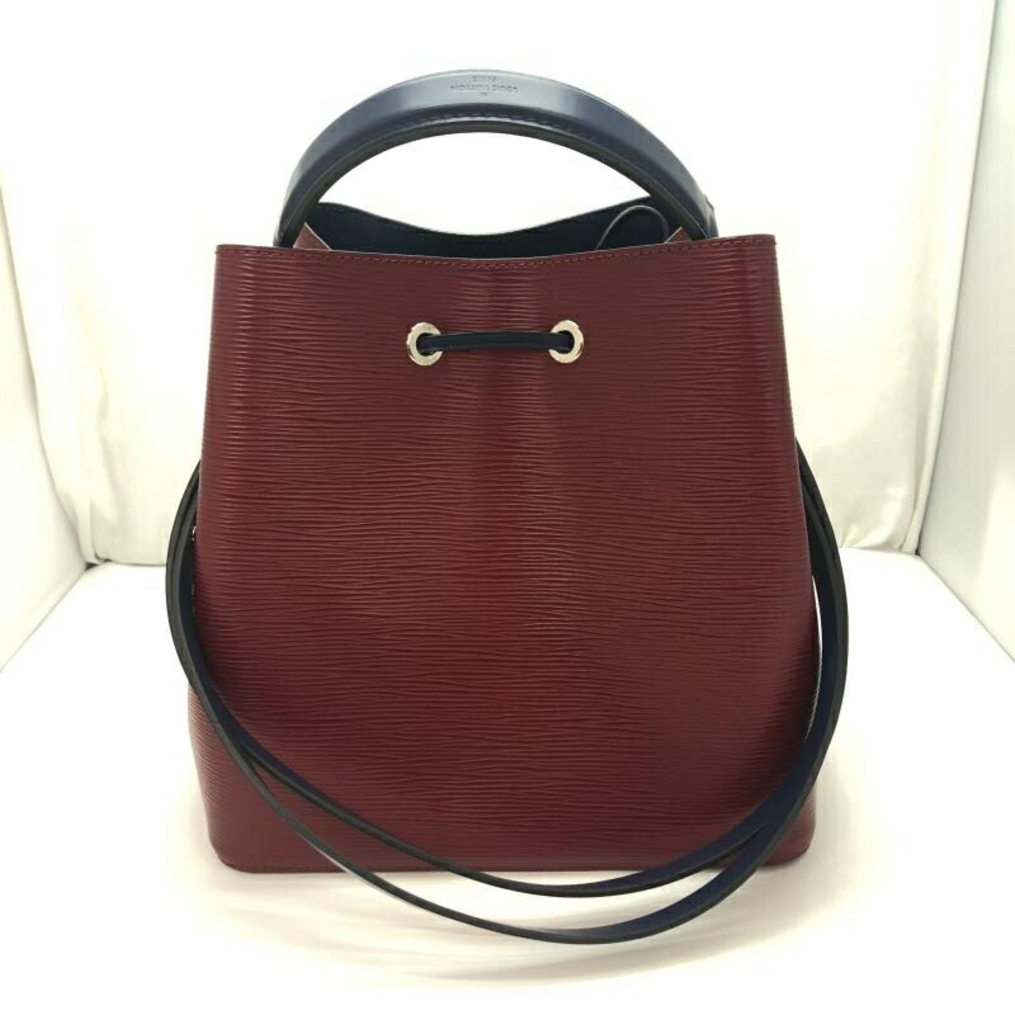 Louis Vuitton Epi Cherry Epi Leather Handbag (Pre-Owned)