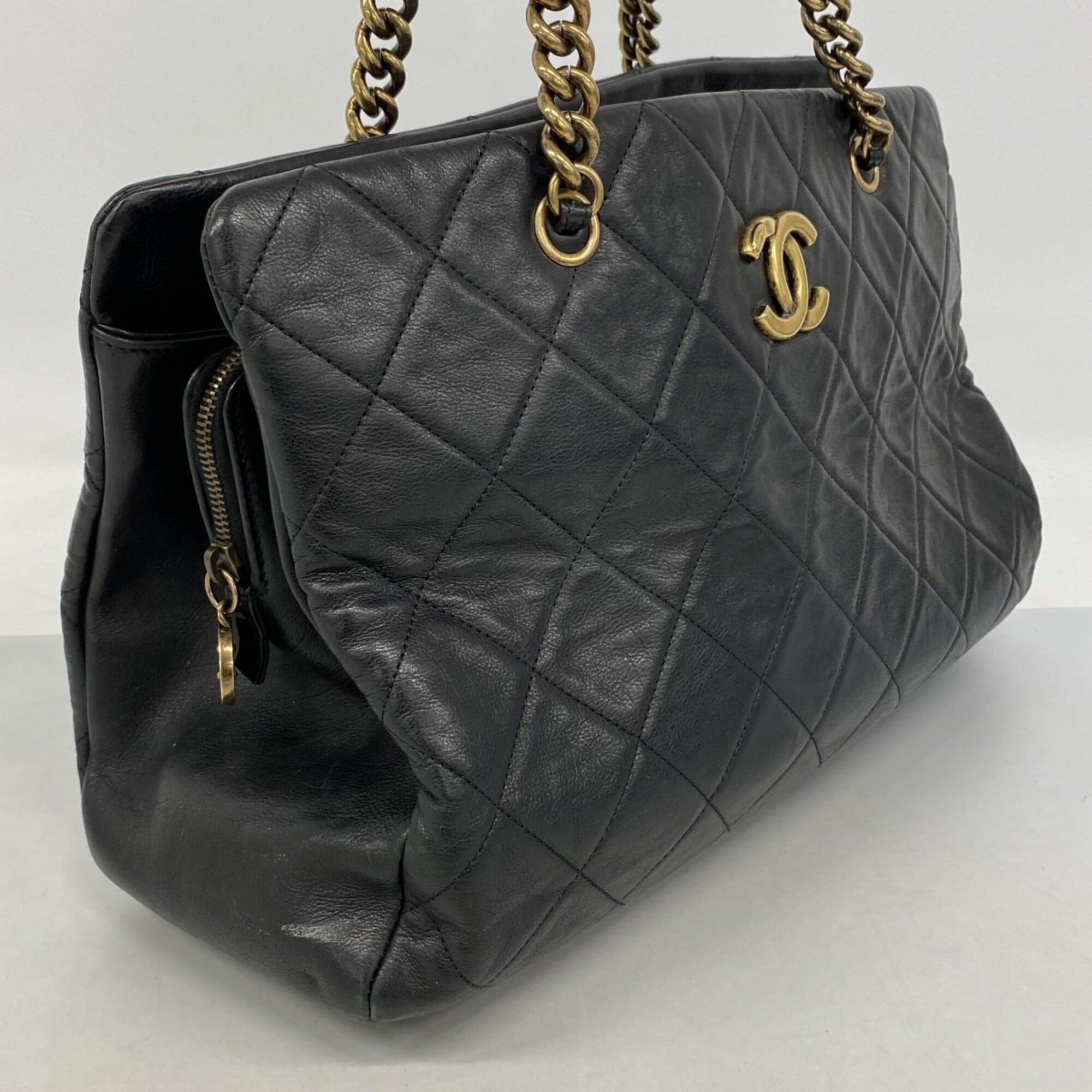 Chanel Black Leather Tote Bag (Pre-Owned)