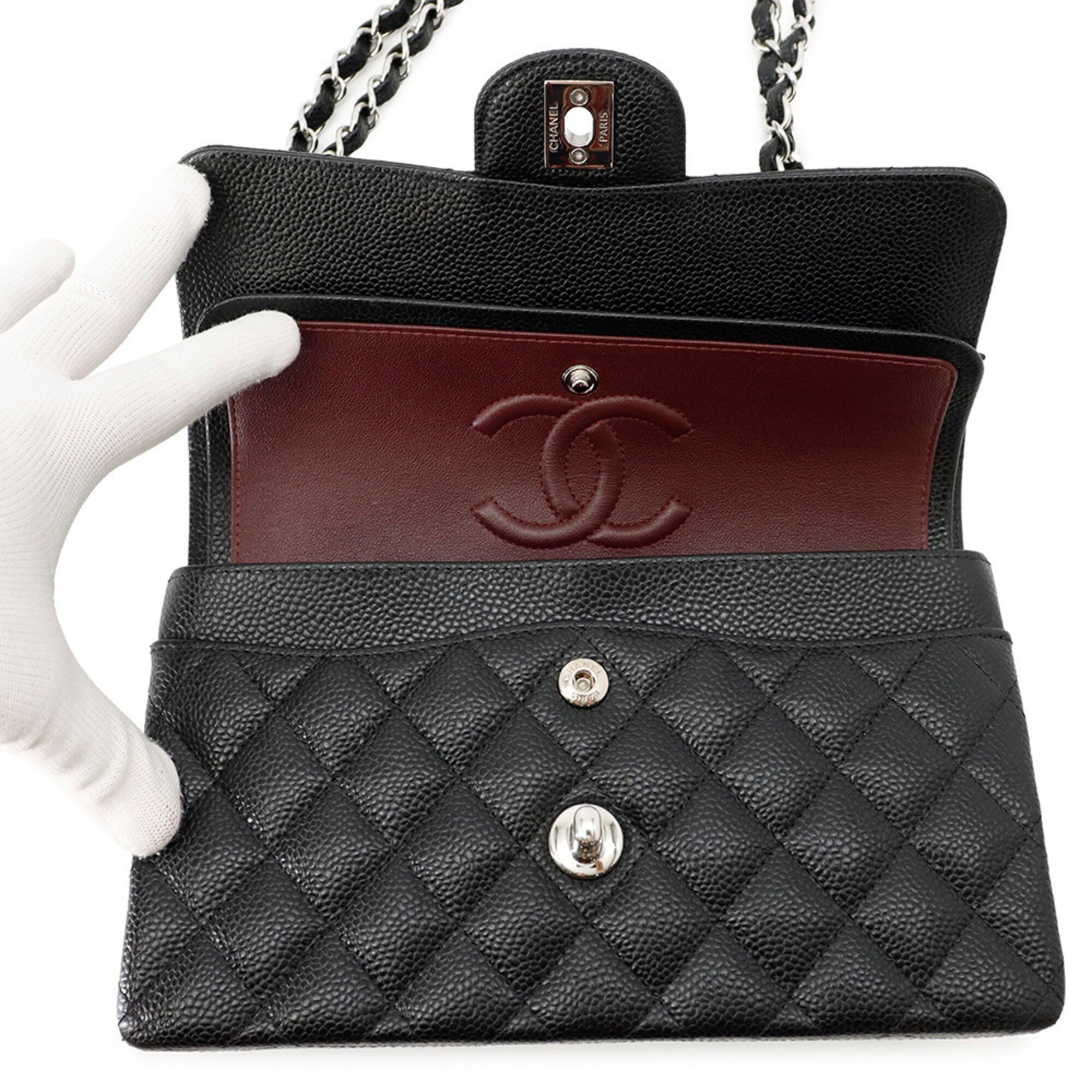 Chanel Black Grained Calfskin Handbag Shoulder Bag (Pre-Owned)