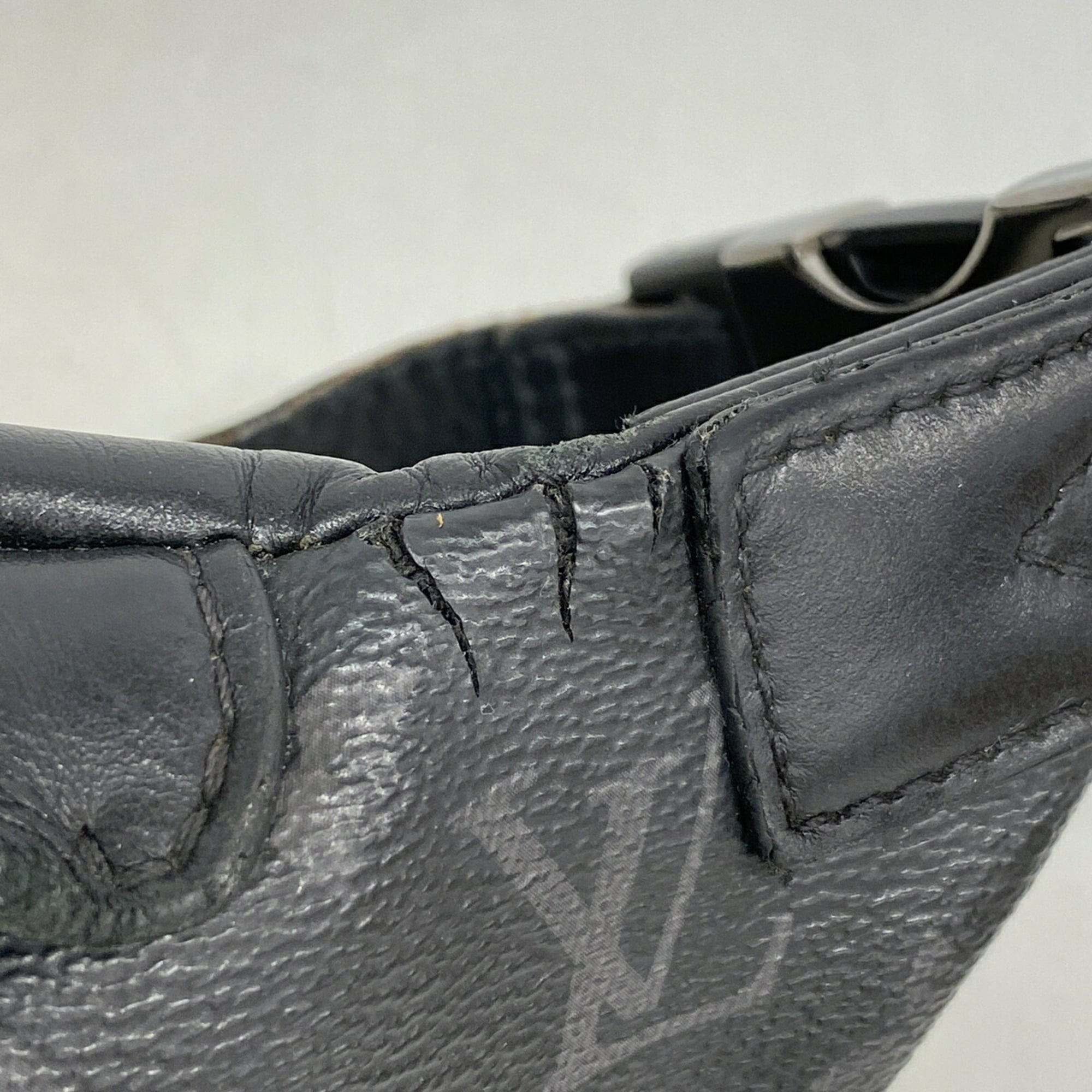Louis Vuitton Black Sling Bag (Pre-Owned)