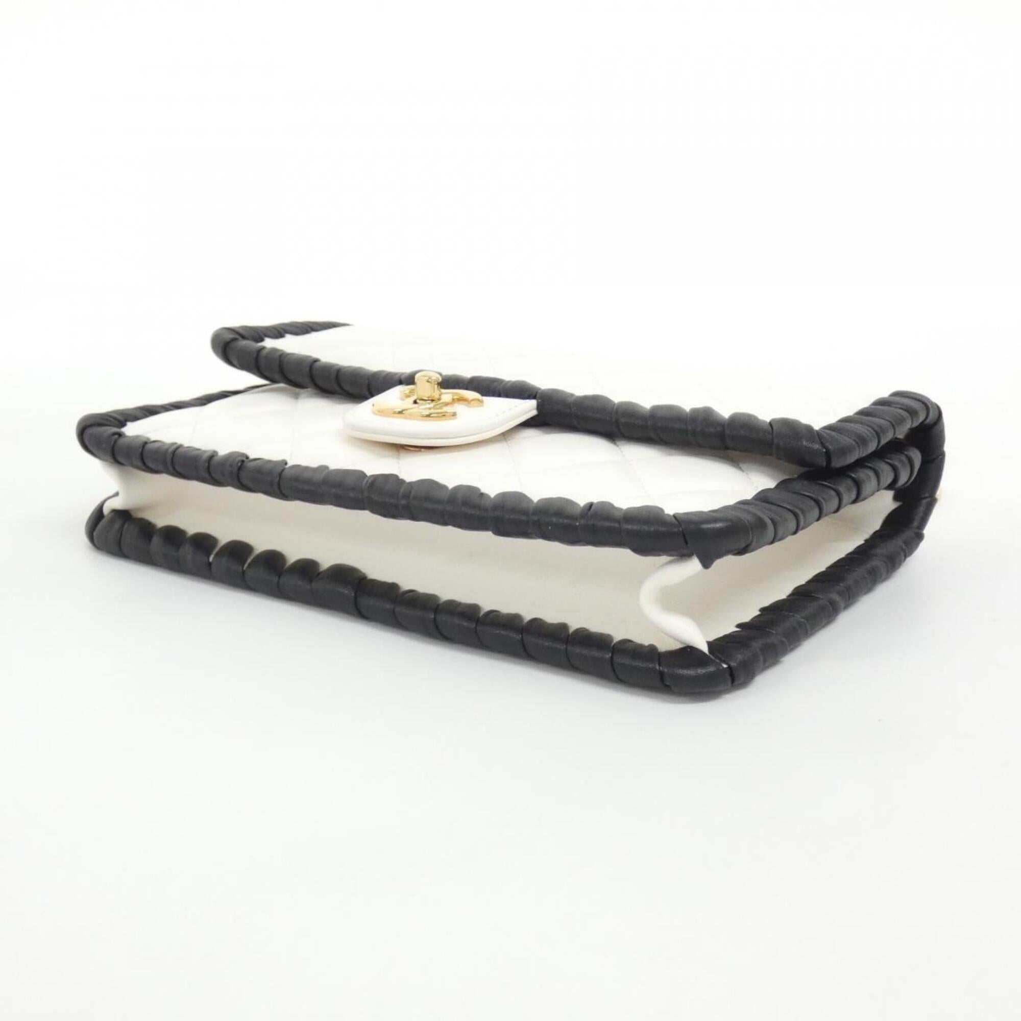 Chanel Black White Leather Chain/Shoulder Wallet (Pre-Owned)