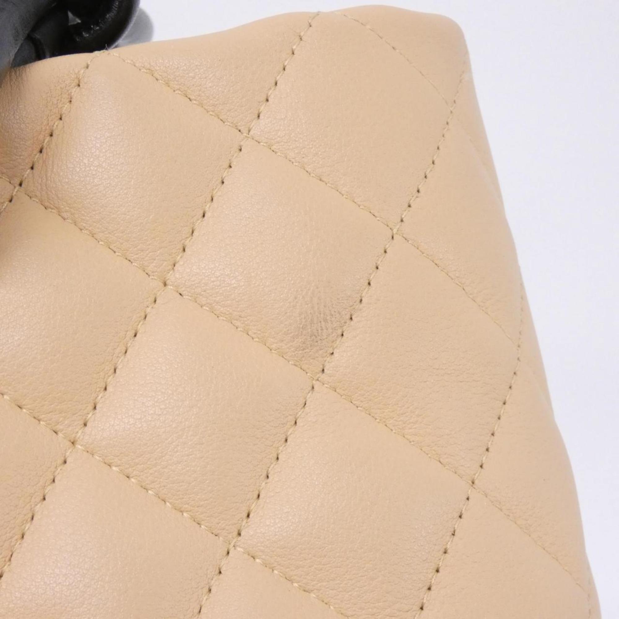 Chanel Beige Black Leather Handbag (Pre-Owned)