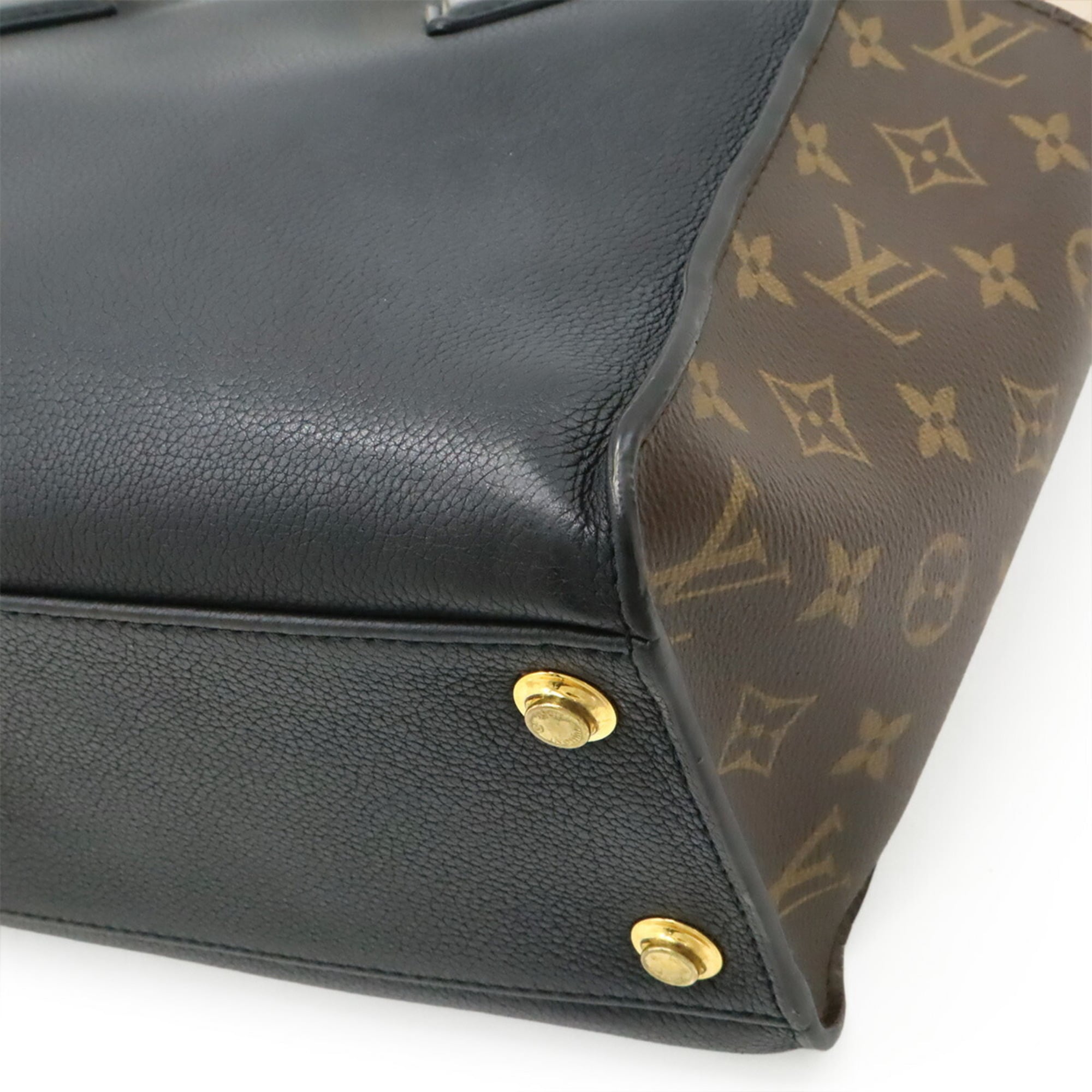 Louis Vuitton Monogram Black Noir Monogram Leather Handbag Shoulder Bag (Pre-Owned)