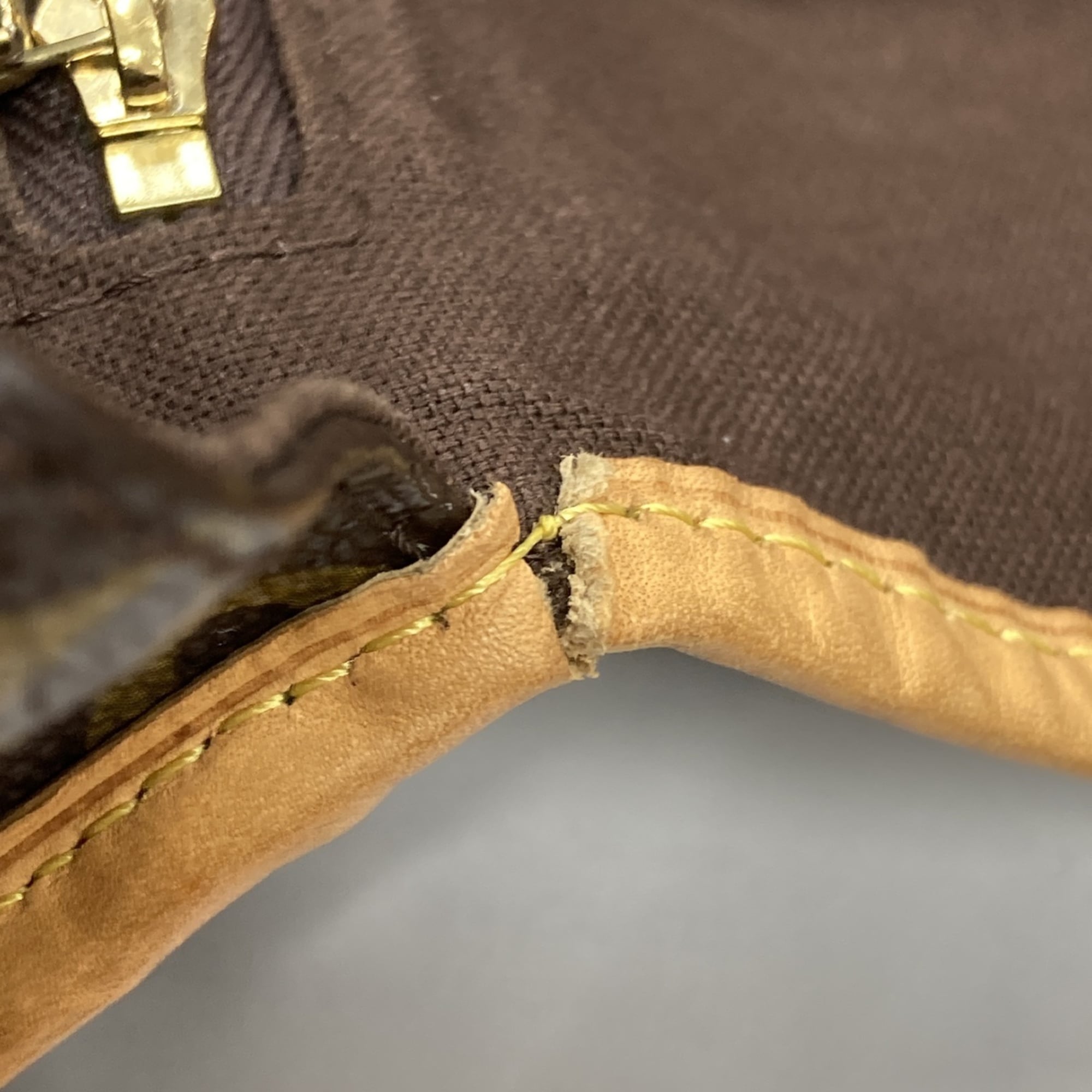 Louis Vuitton Monogram Brown Monogram Shoulder Bag (Pre-Owned)
