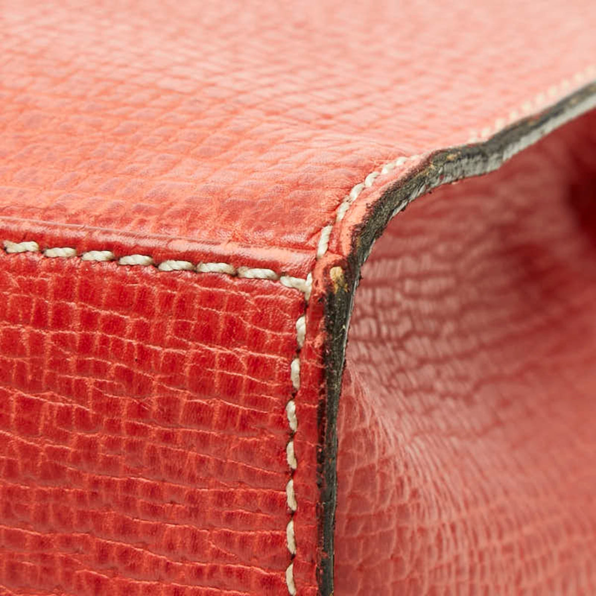 Loewe Red Color Leather Handbag Shoulder Bag (Pre-Owned)