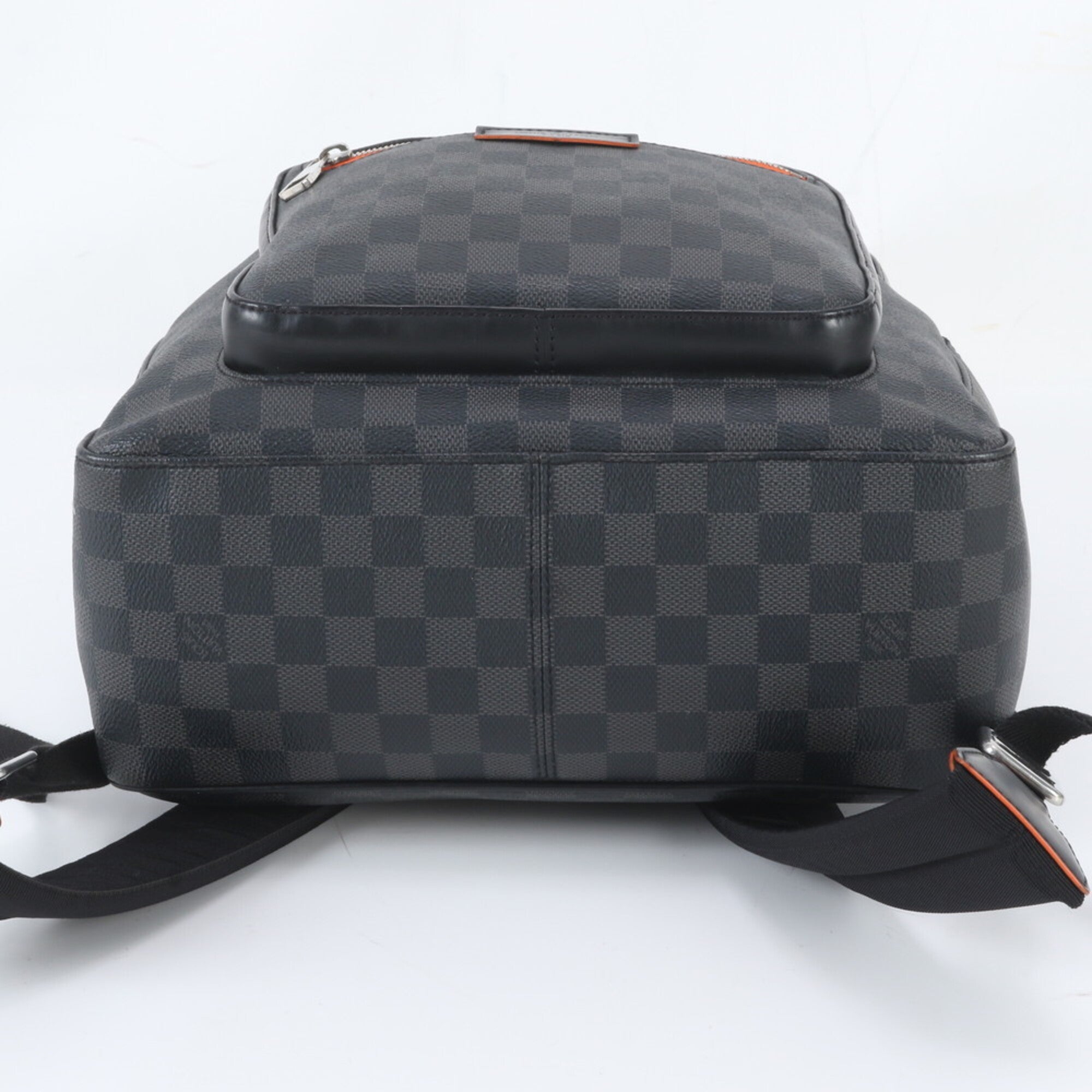 Louis Vuitton Damier Graphite Leather Coated Canvas Backpack Handbag (Pre-Owned)