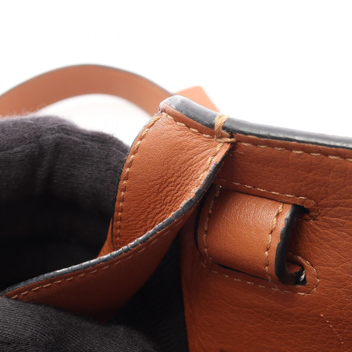 Loewe Brown Leather Handbag (Pre-Owned)