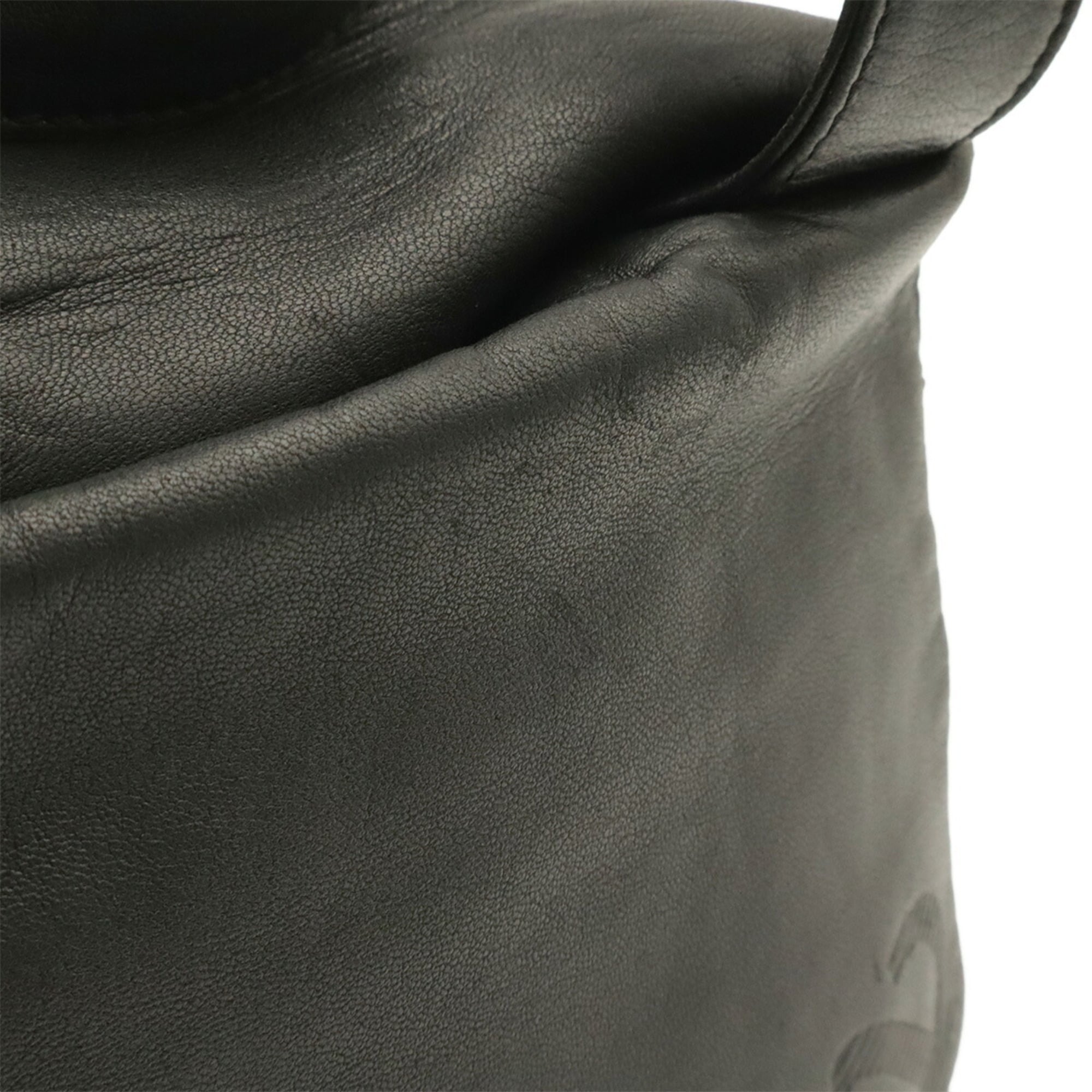 Loewe Black Leather Handbag (Pre-Owned)