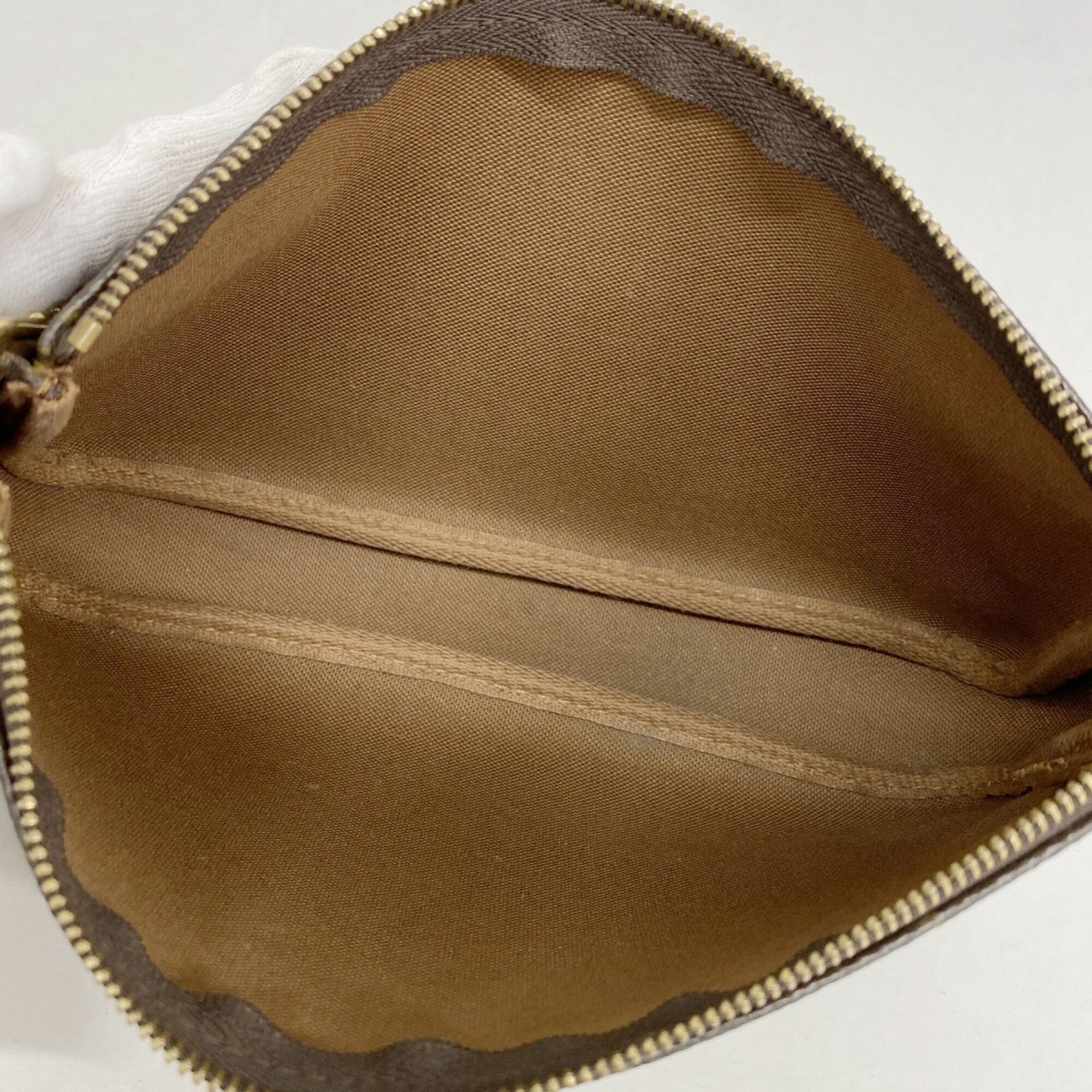 Louis Vuitton Brown Pouch (Pre-Owned)