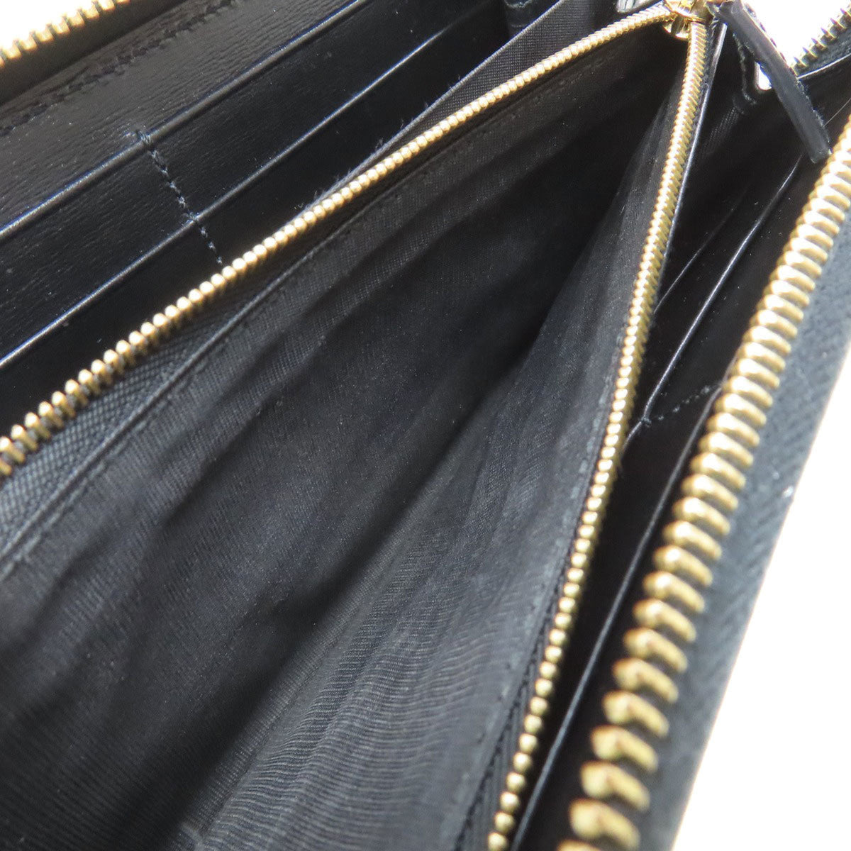 Gucci Black Leather Long Wallet (Bi-Fold) (Pre-Owned)
