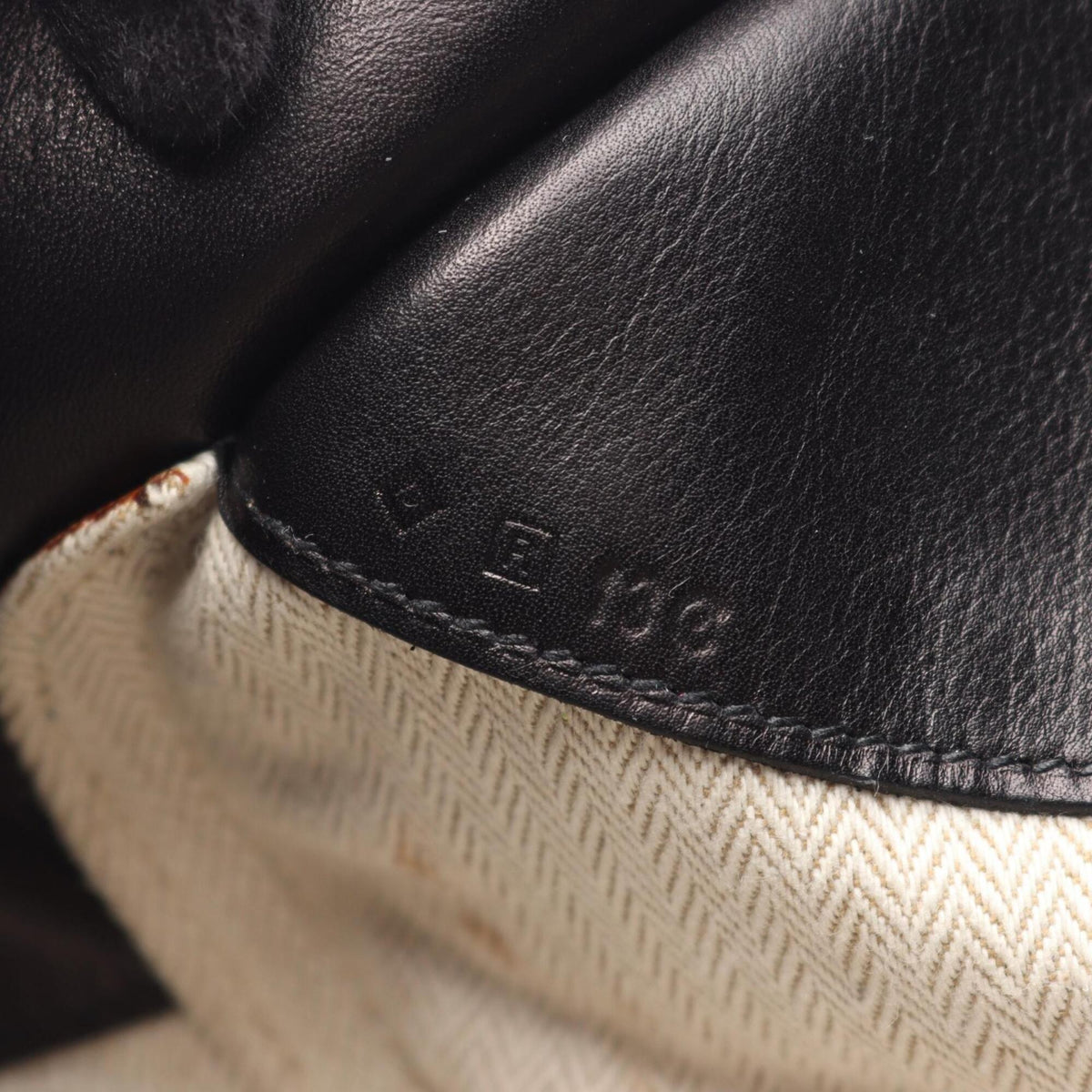 Hermes Black Leather Handbag (Pre-Owned)