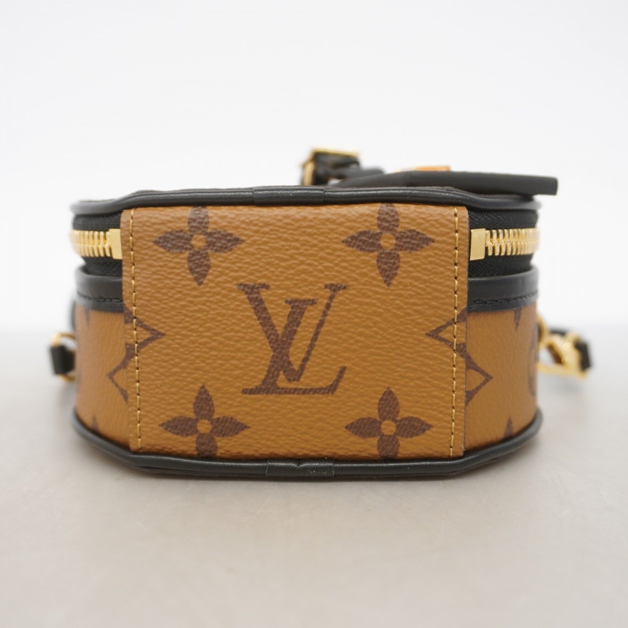 Louis Vuitton Brown Handbag (Pre-Owned)